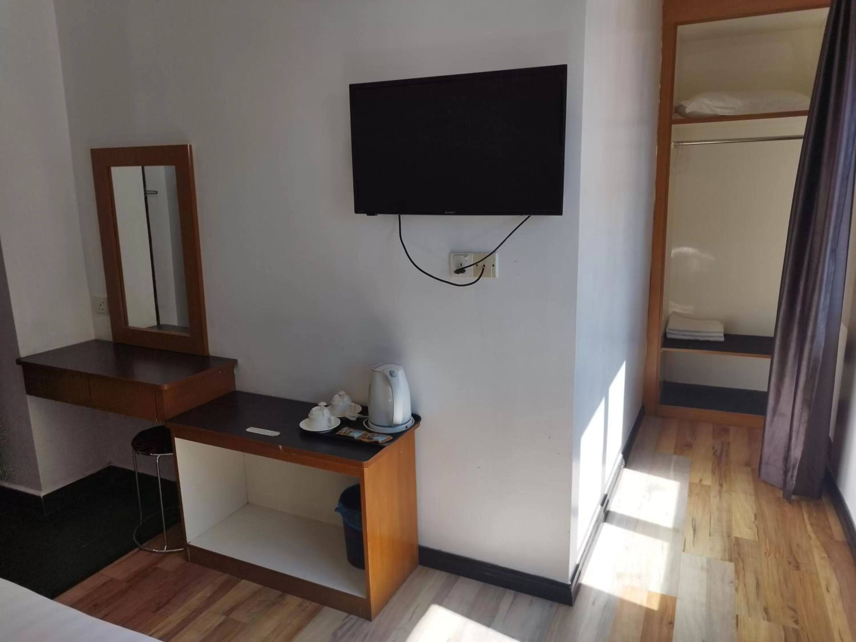 Bed in Marine Bay Hotel