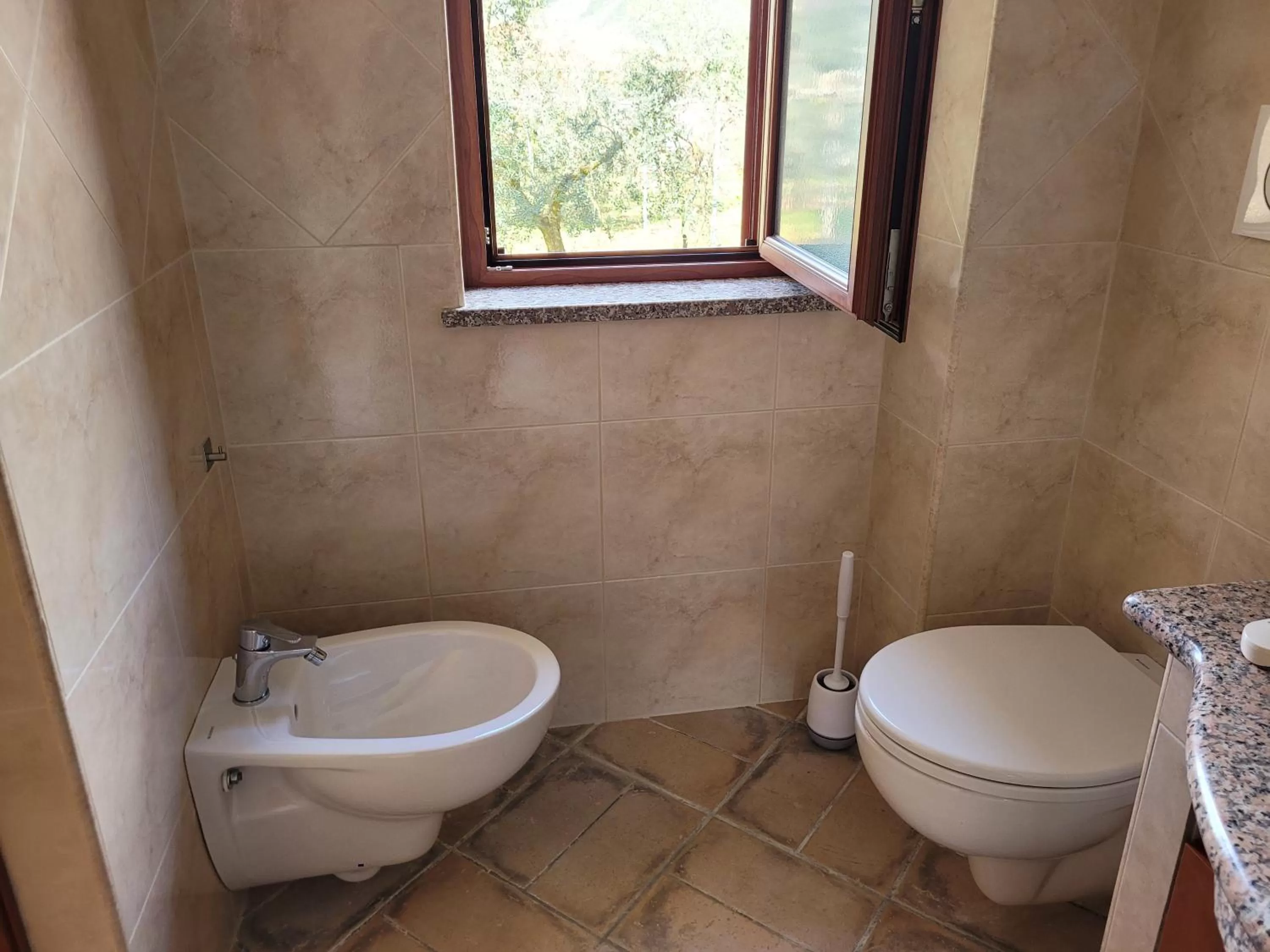 Alloggio turistico Magnifico Alessandro Valle Bernardo 04025 Lenola nei pressi di Fondi LT