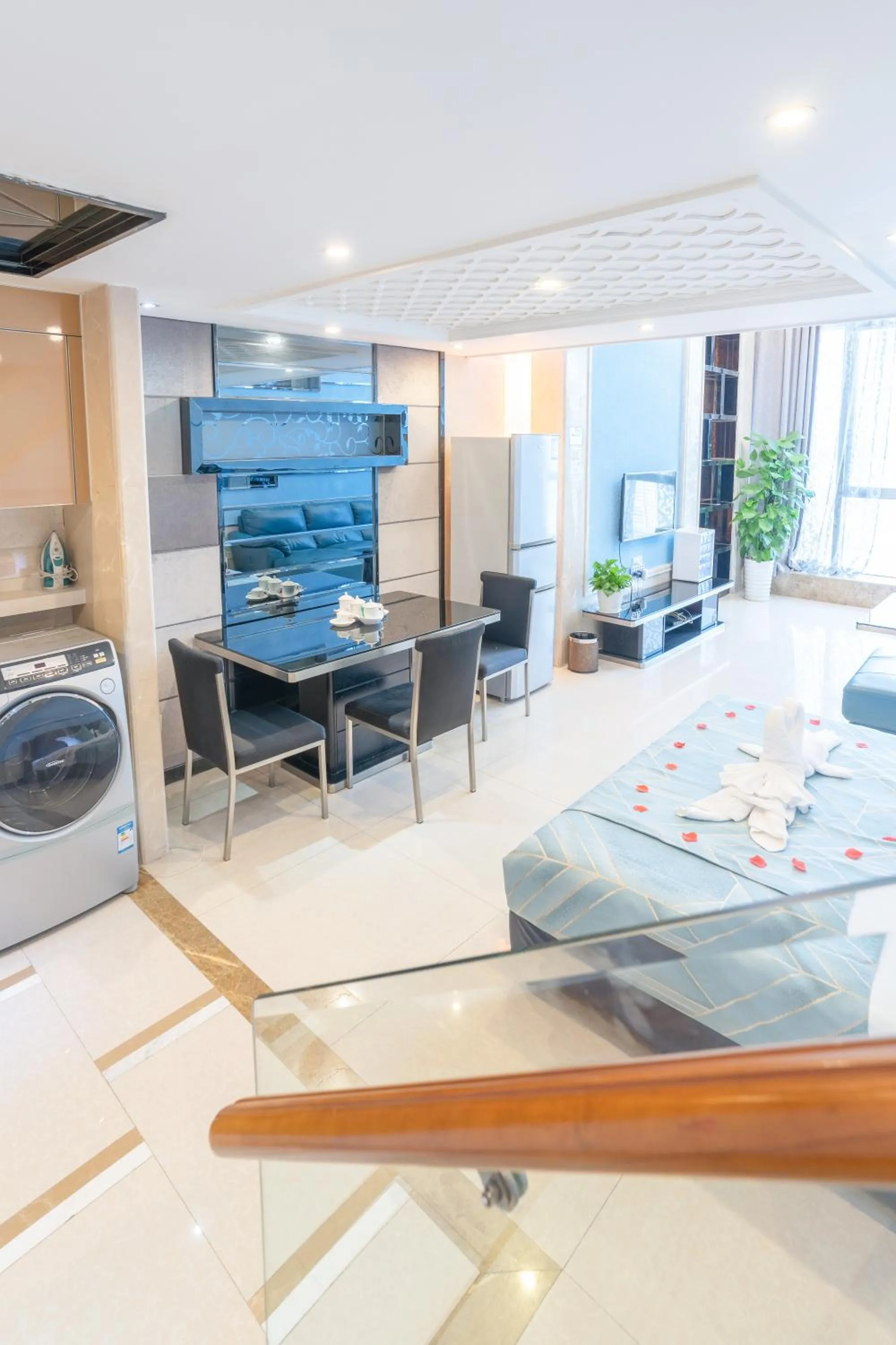 Dining area in Guangzhou Hakka Apartment Beijing Road