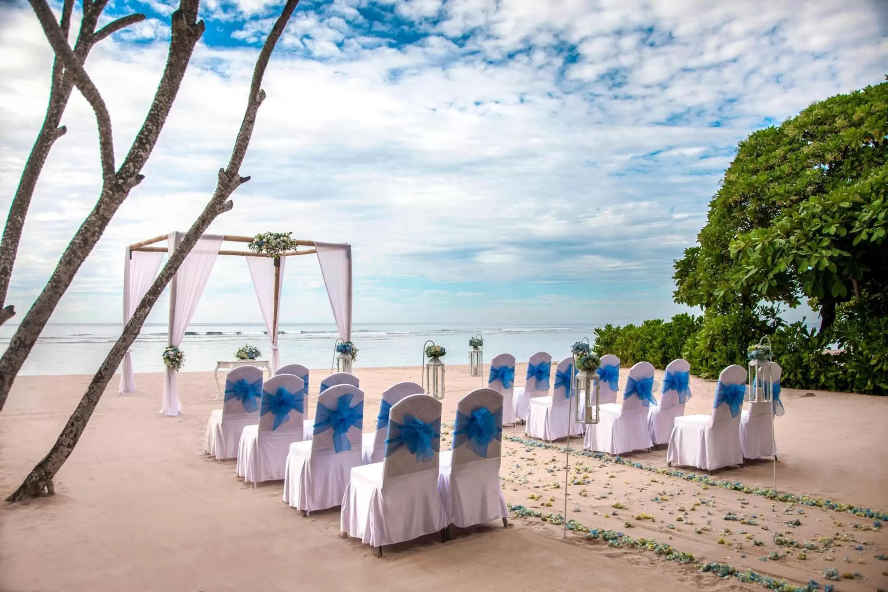 Beach, Banquet Facilities in Courtyard by Marriott Bali Nusa Dua Resort