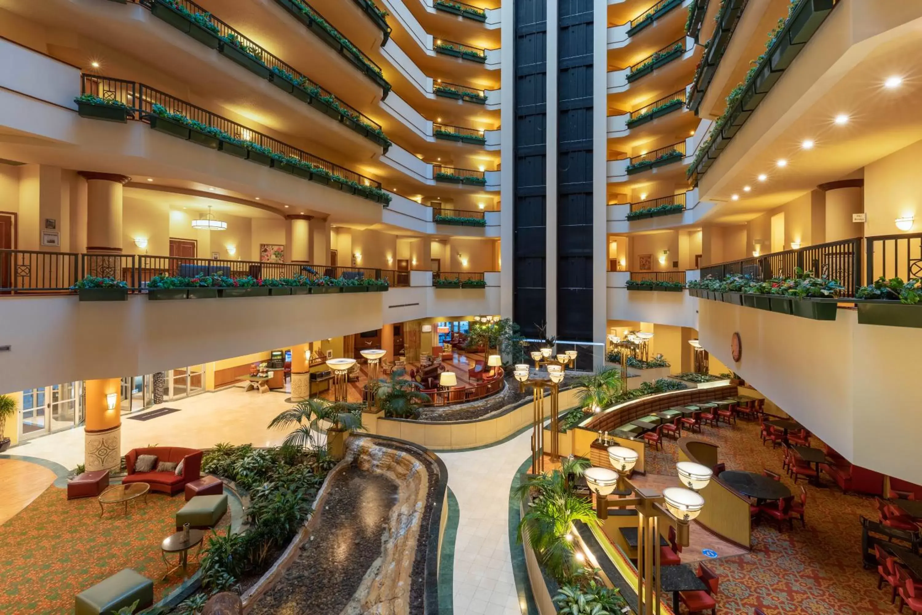 Lobby or reception, Restaurant/Places to Eat in Wyndham Grand Oklahoma City Downtown