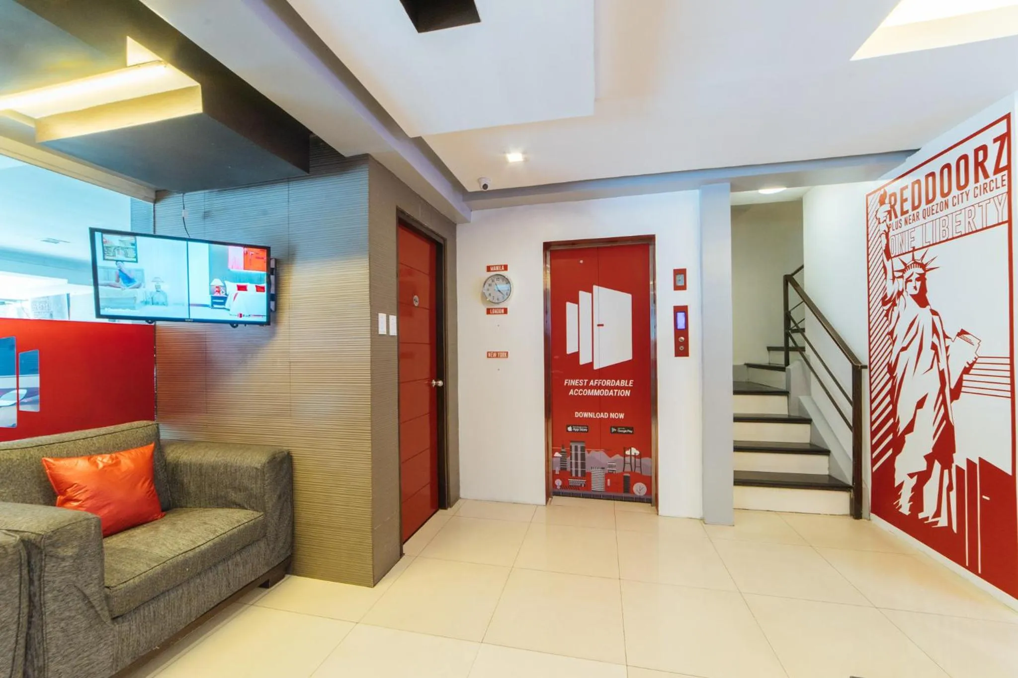 elevator, Lobby/Reception in RedDoorz Plus at One Liberty Hotel Kalayaan Avenue