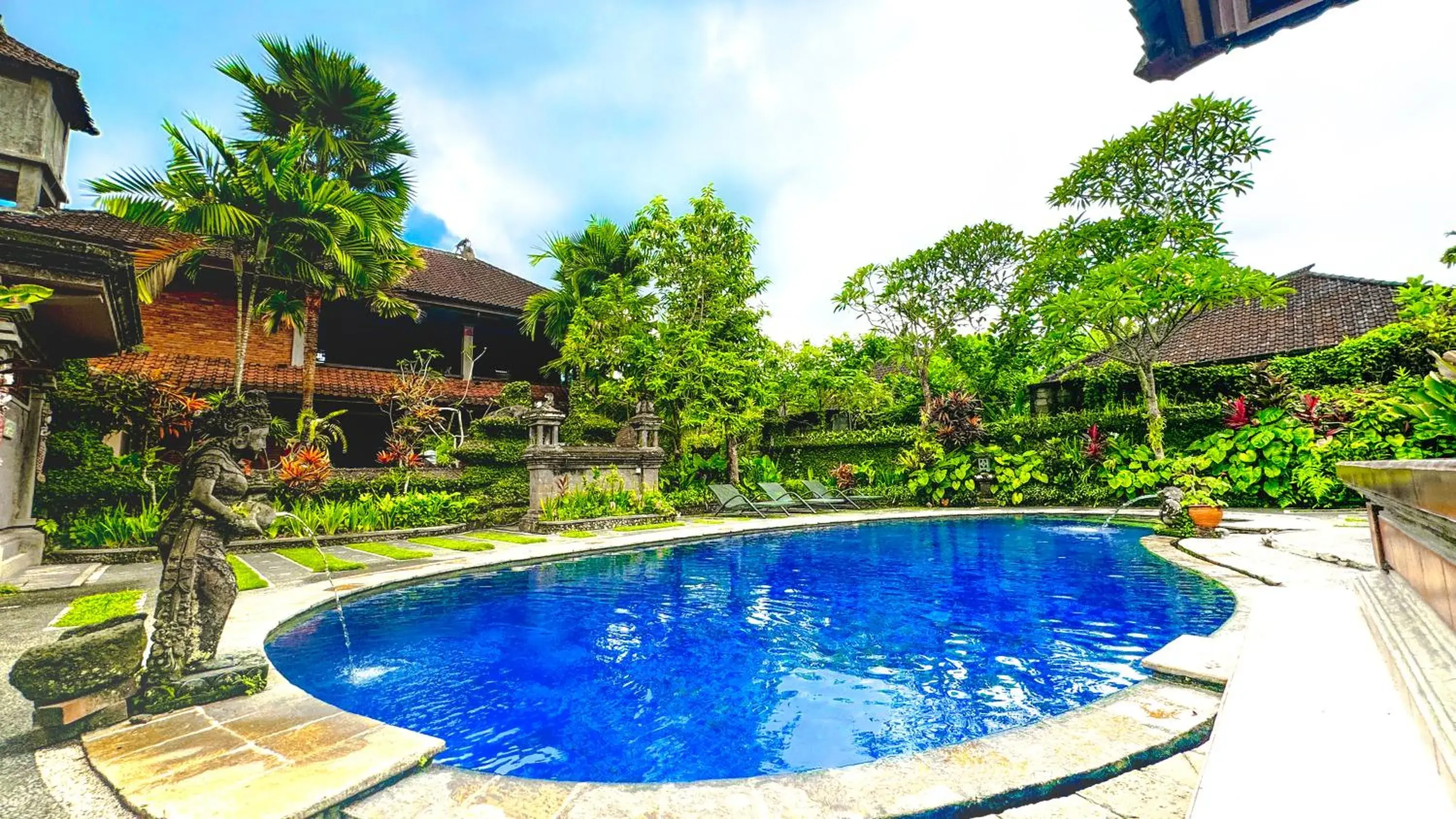 Swimming Pool in Garden View by Purely