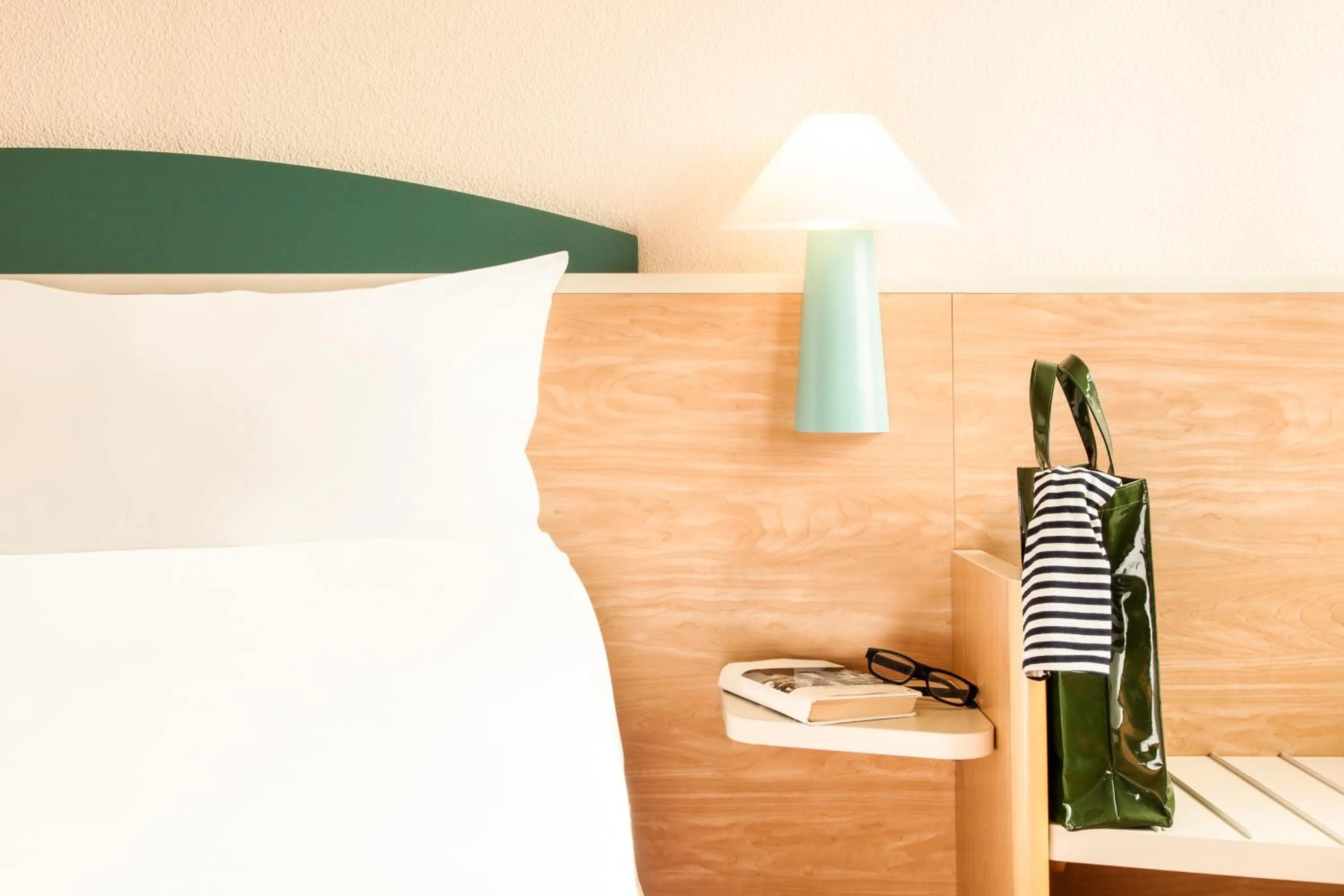 Bed in Ibis Barcelona Molins de Rei