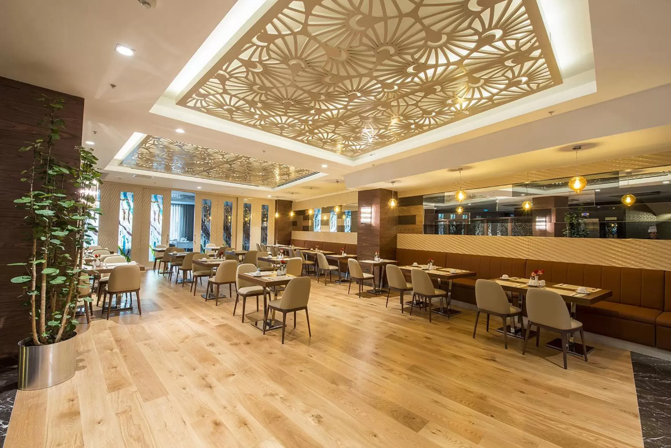 Restaurant/Places to Eat in Ramada by Wyndham Gemli̇k