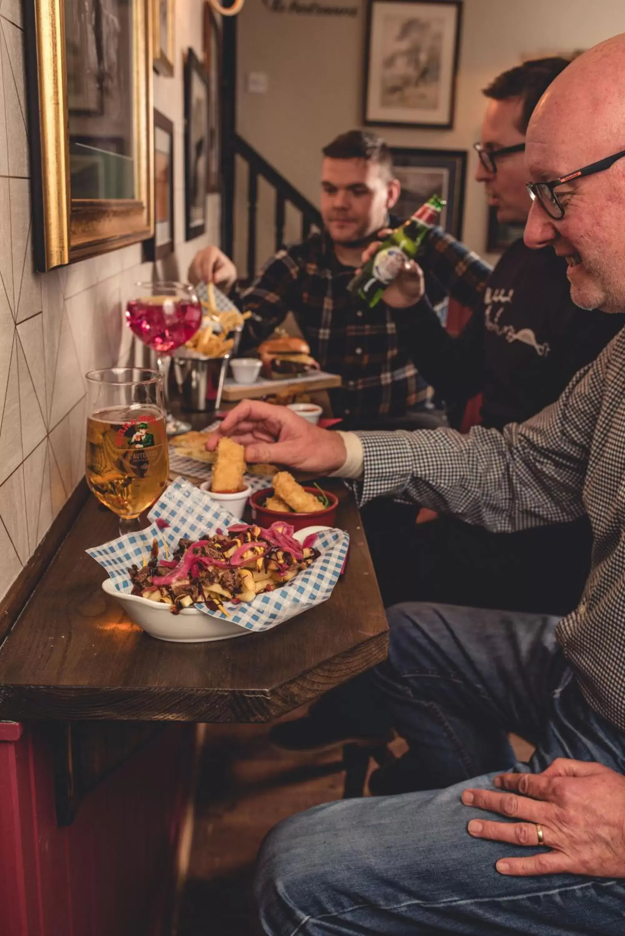 Food and drinks in Black Bull Hotel