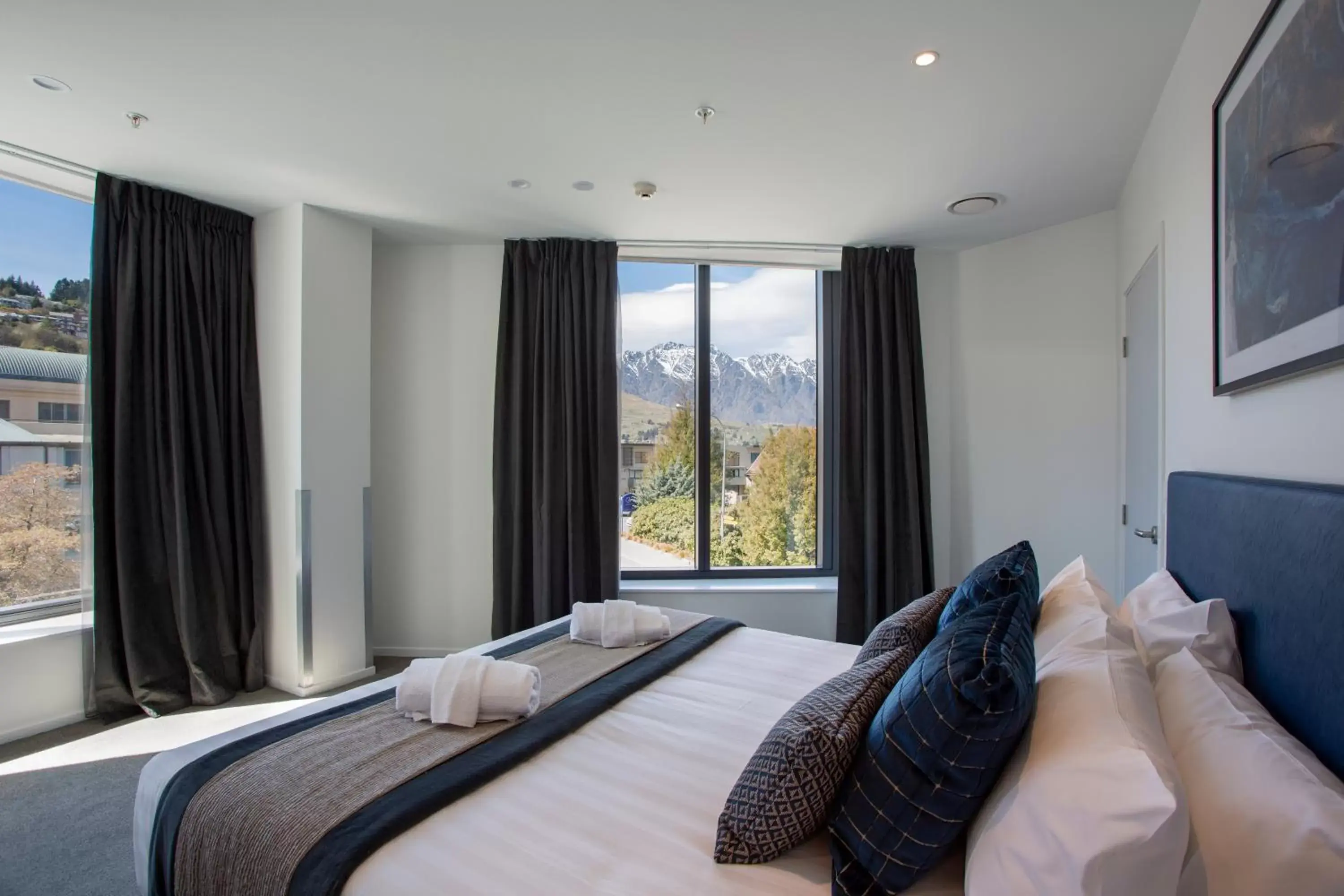 Bed in Ramada Queenstown Central