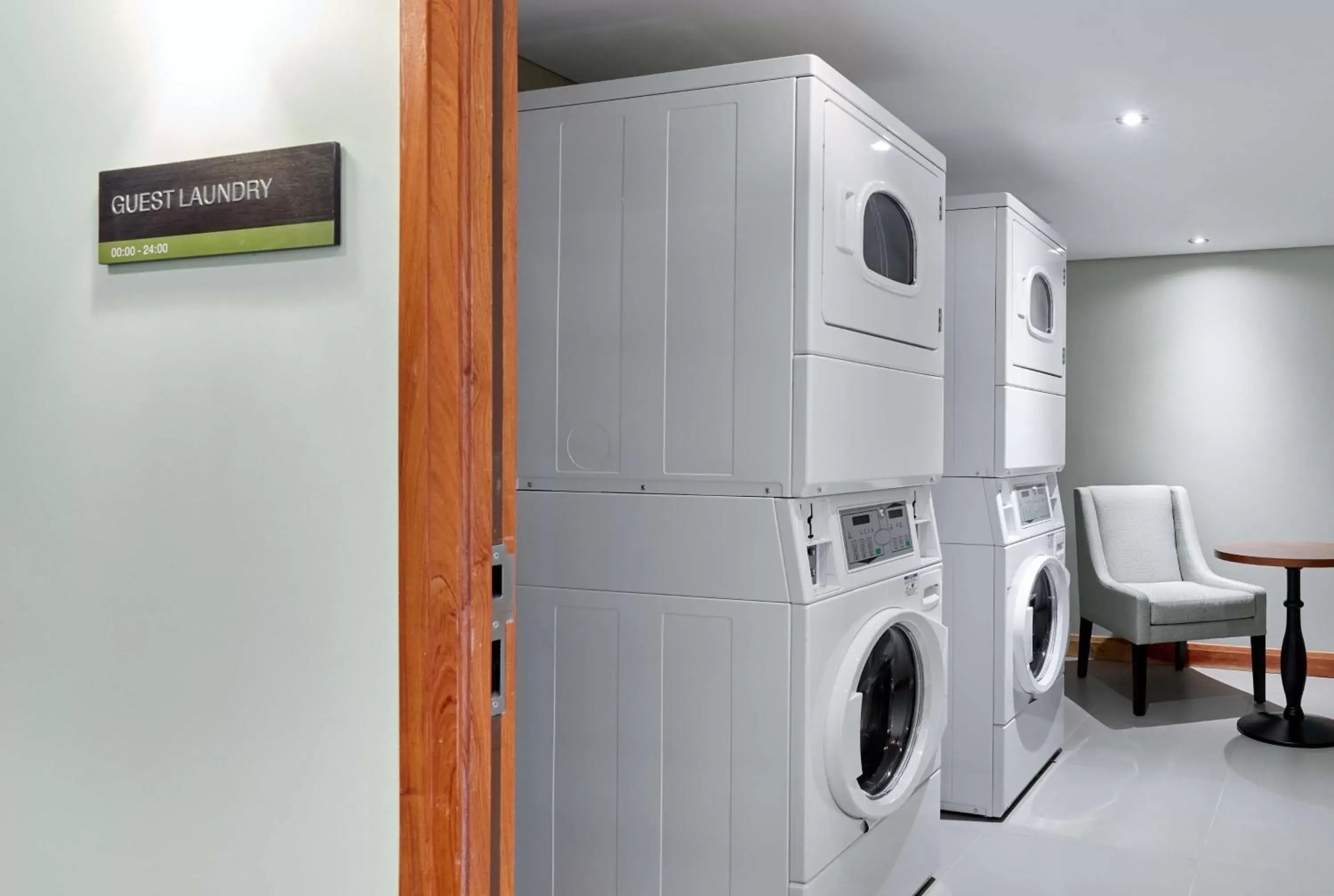 Property building in Hilton Garden Inn Society Business Park Property building in Hilton Garden Inn Society Business Park