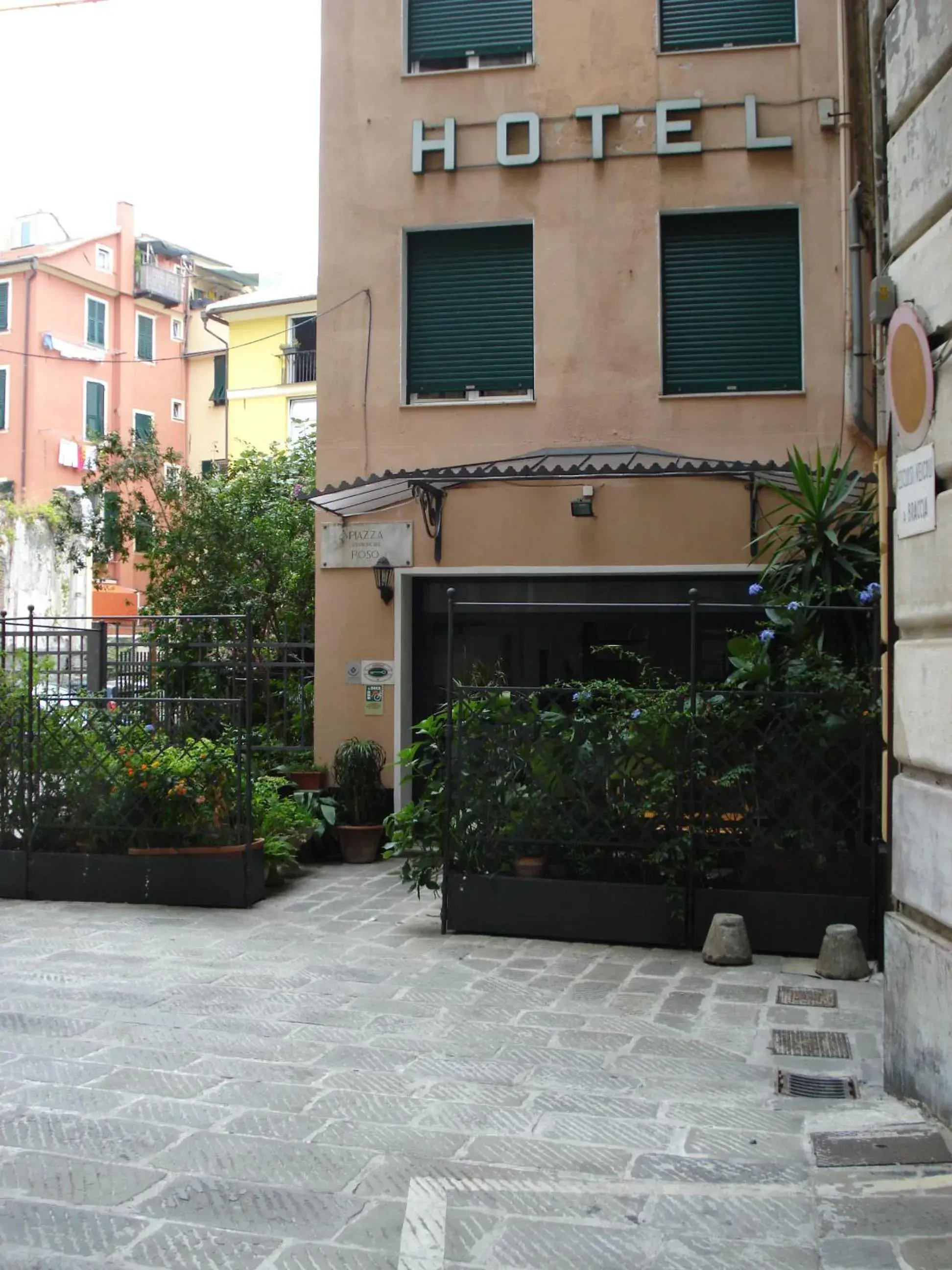 Facade/entrance, Property Building in Hotel Bologna