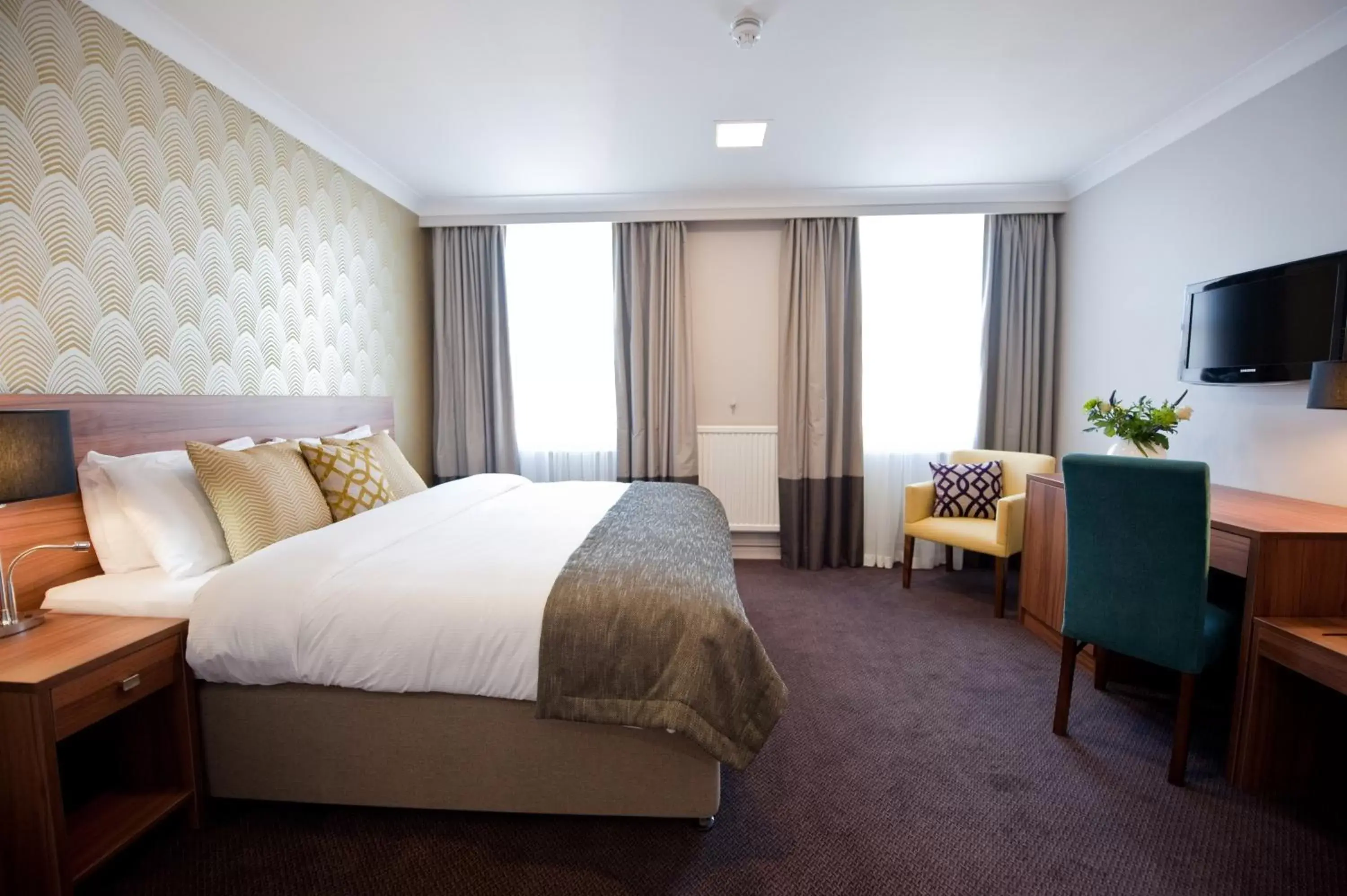 Bed in Best Western Mornington Hotel Hyde Park