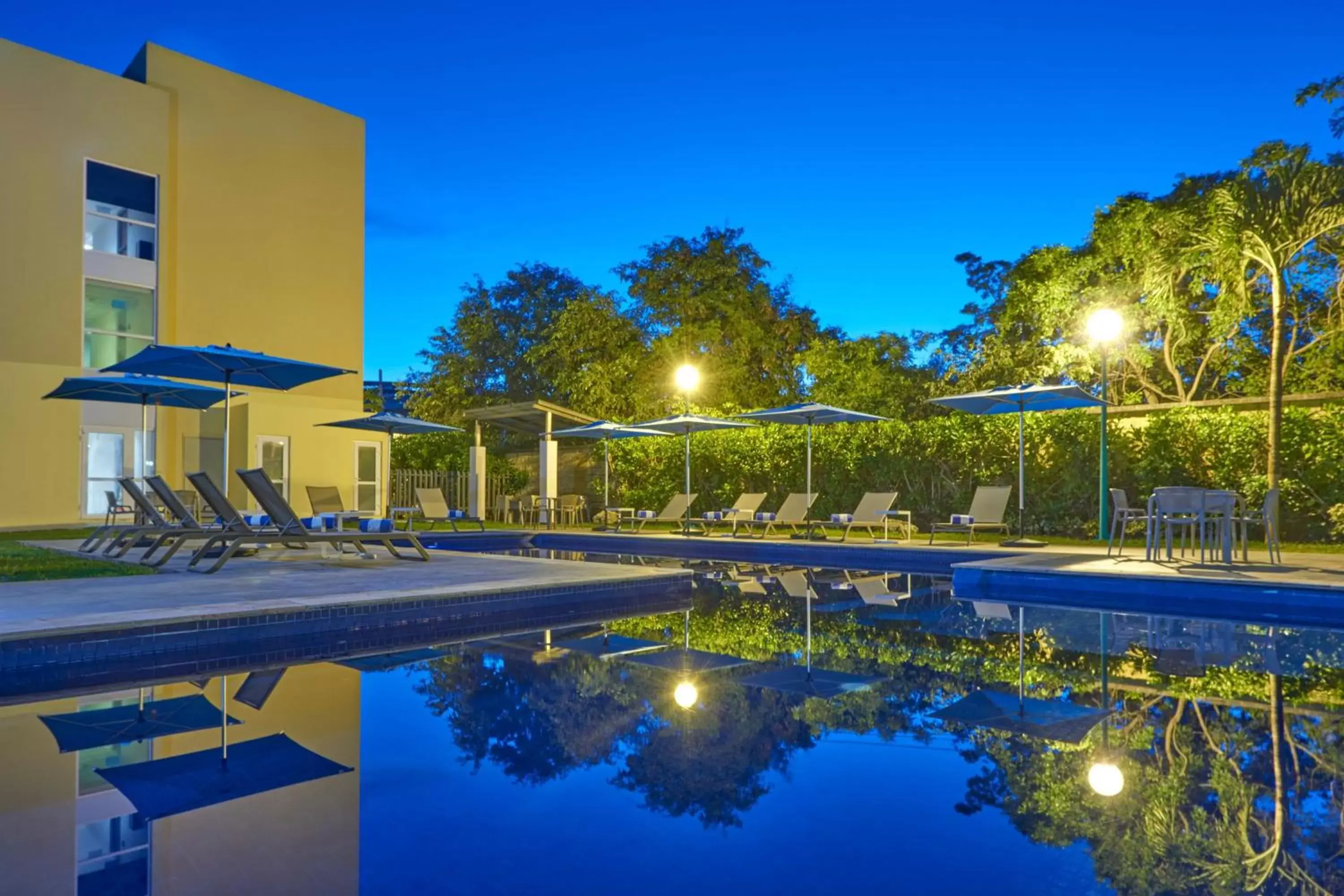 Swimming Pool in City Express by Marriott Playa del Carmen