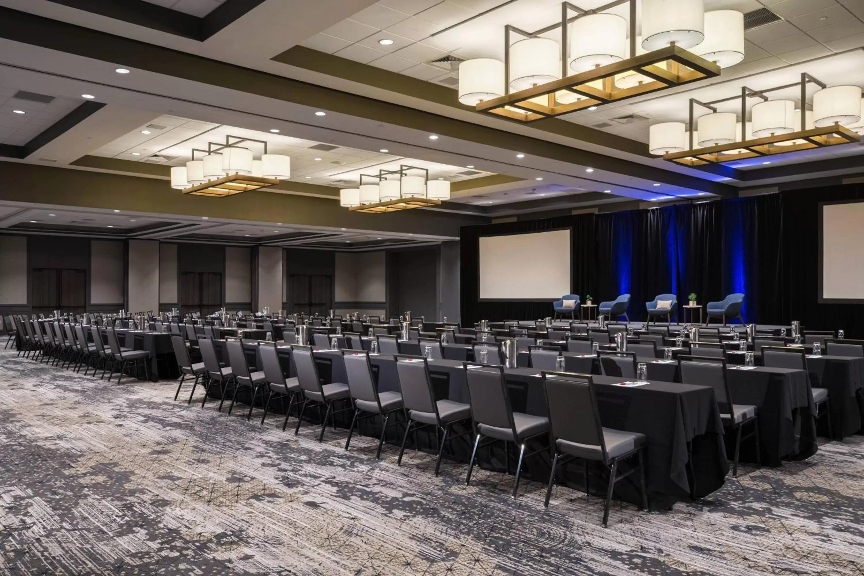 Meeting/conference room in Chicago Marriott Schaumburg