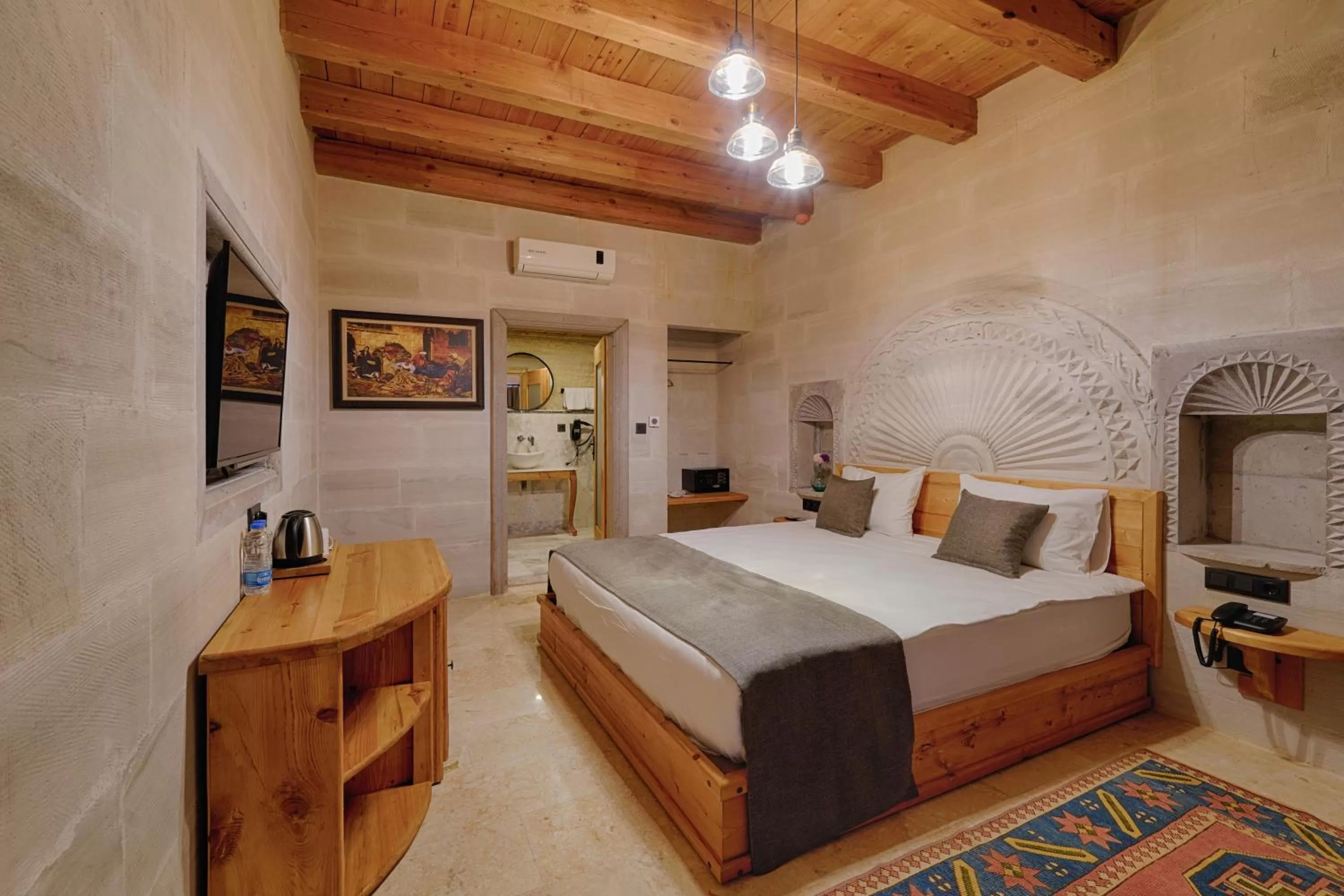 TV and multimedia, Bed in Concept Cave House