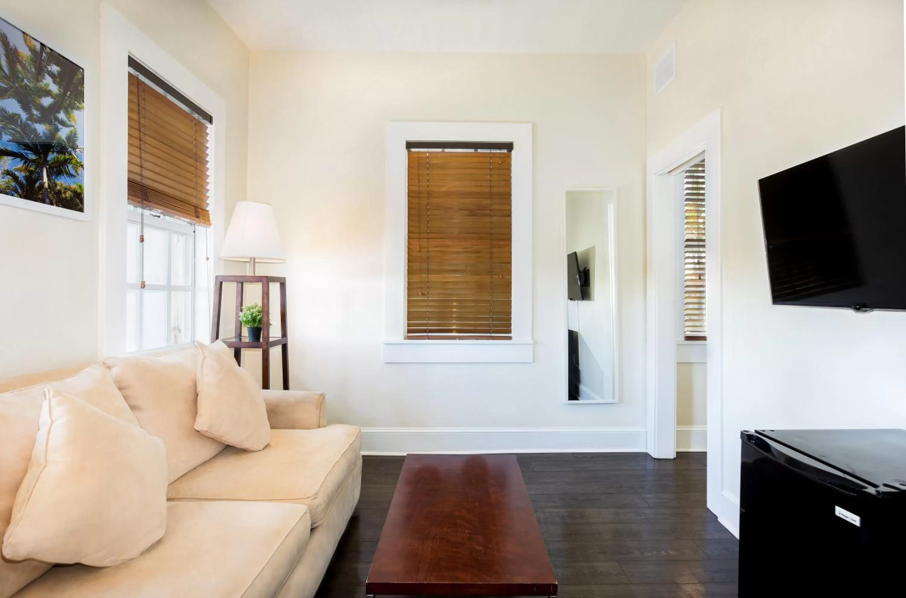 Seating area in Southernmost Inn Adult Exclusive