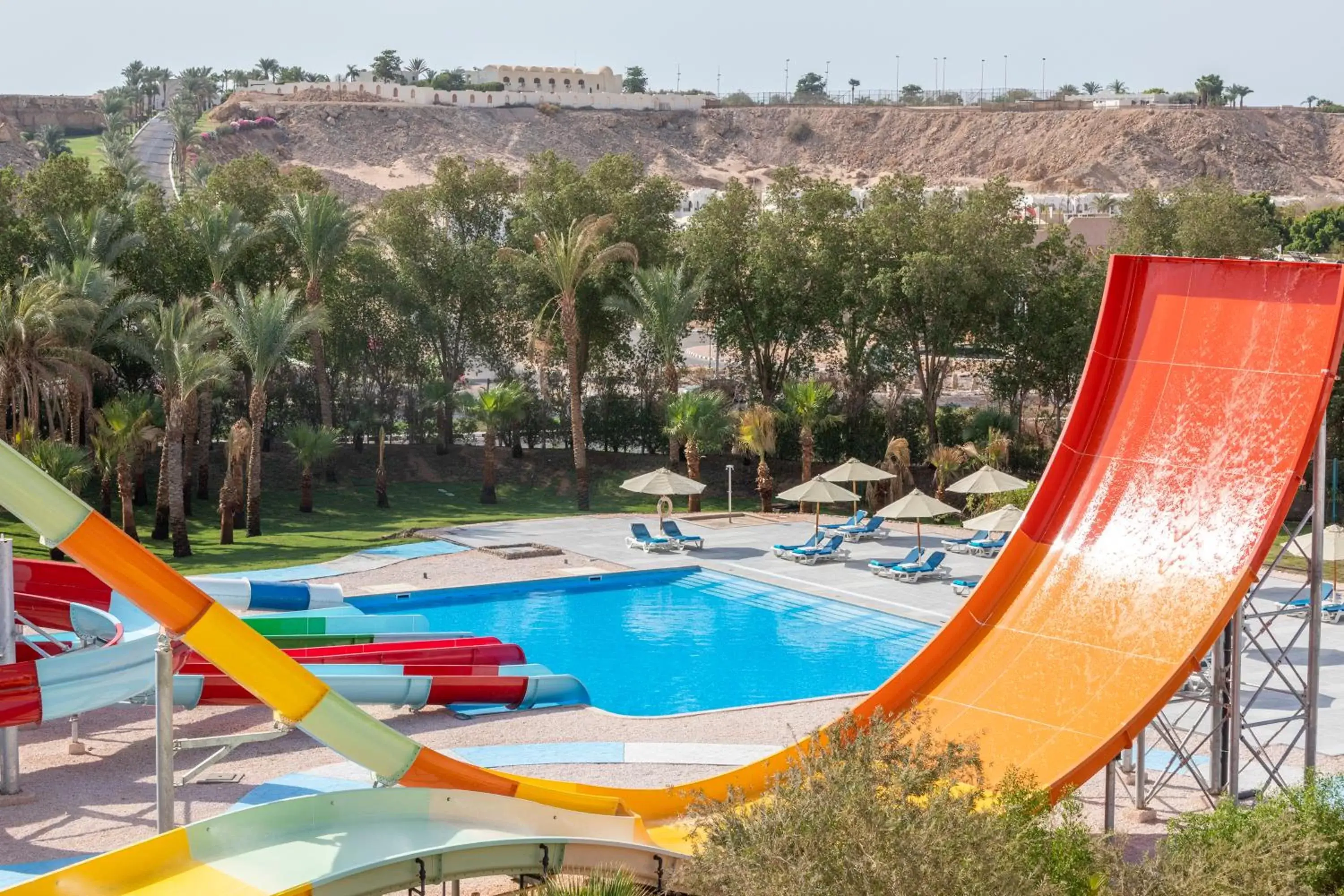 Aqua park, Swimming Pool in Xperience Kiroseiz Parkland