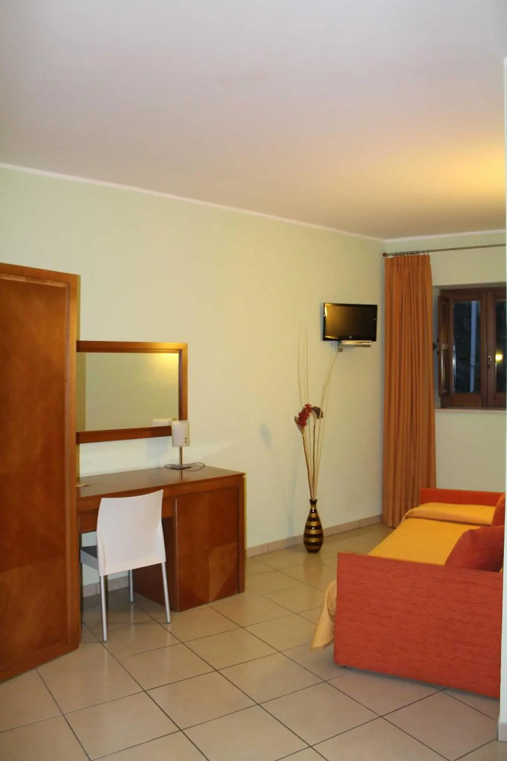 Triple Room in Hotel Federico II