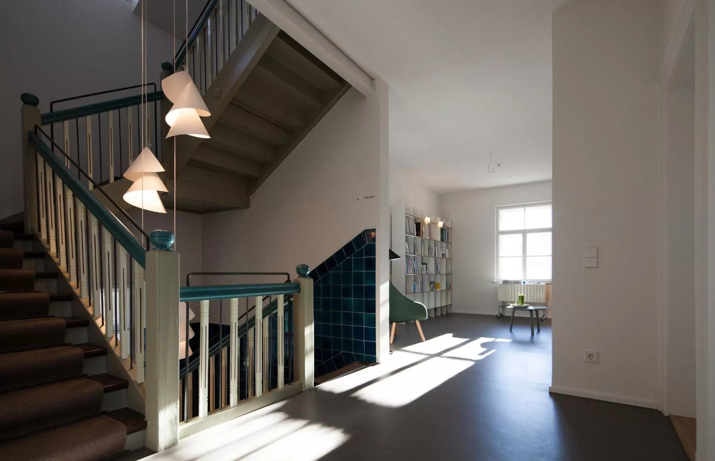 Library in quartier - über Nacht in besonderer Architektur