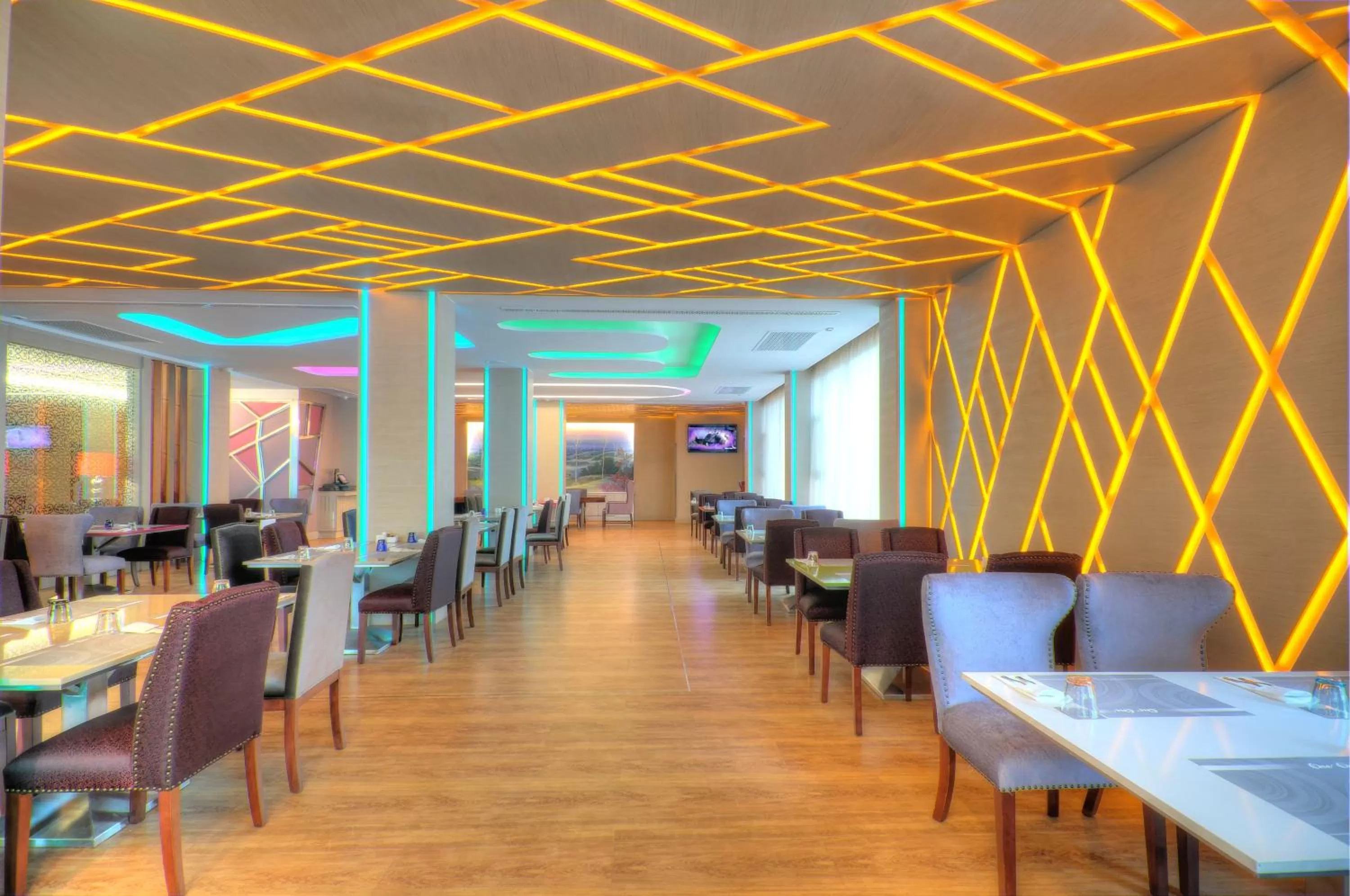 Restaurant/places to eat in One One Bangkok