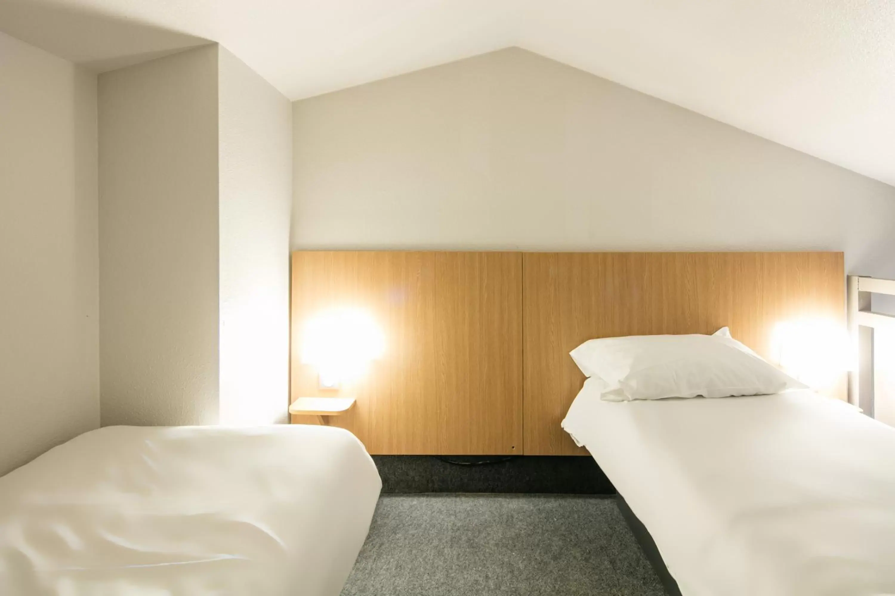 Bedroom, Bed in B&B HOTEL Grenoble Université
