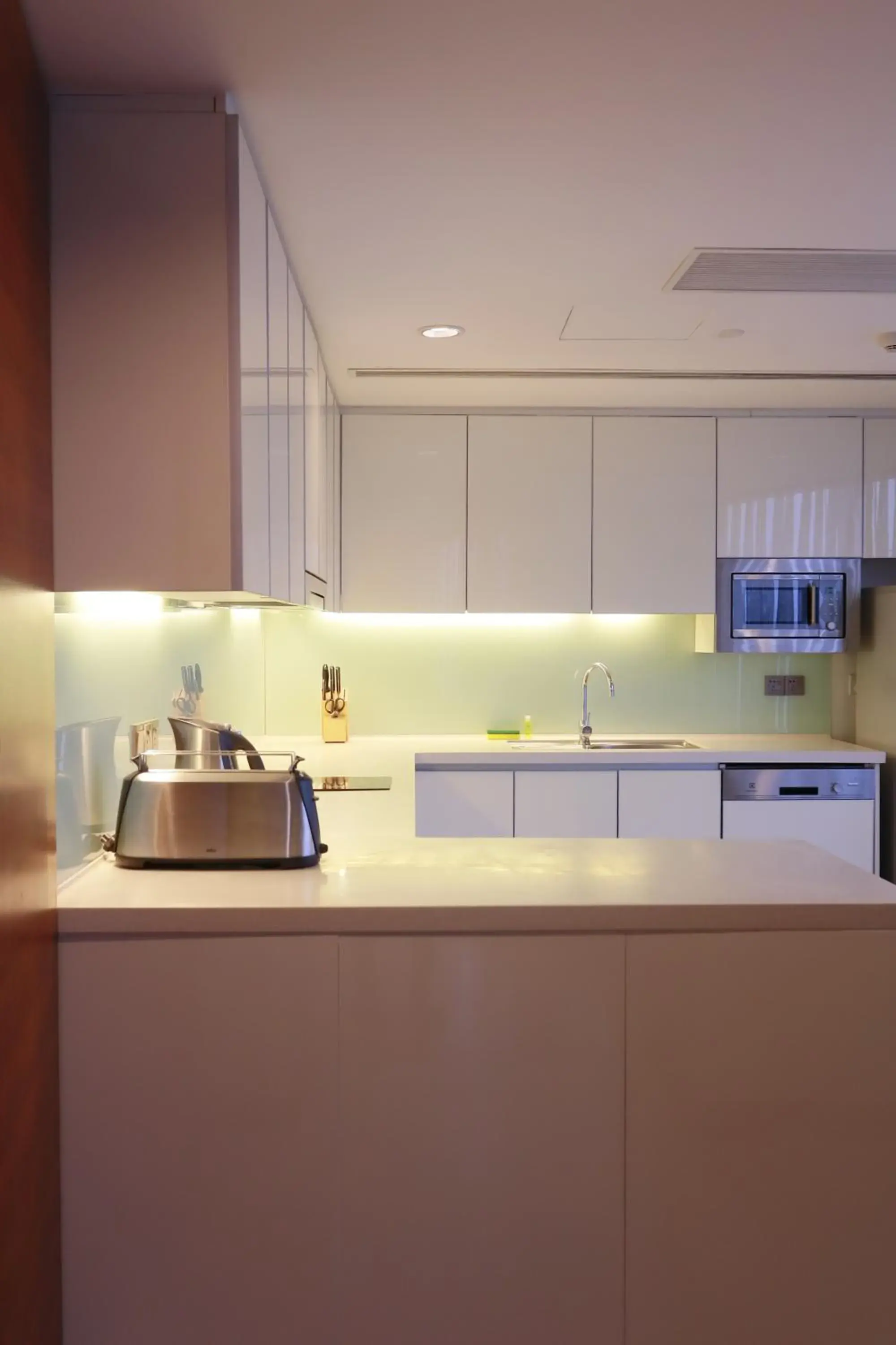 Kitchen or kitchenette, Kitchen/Kitchenette in Ascott Raffles City Chengdu Serviced Apartments