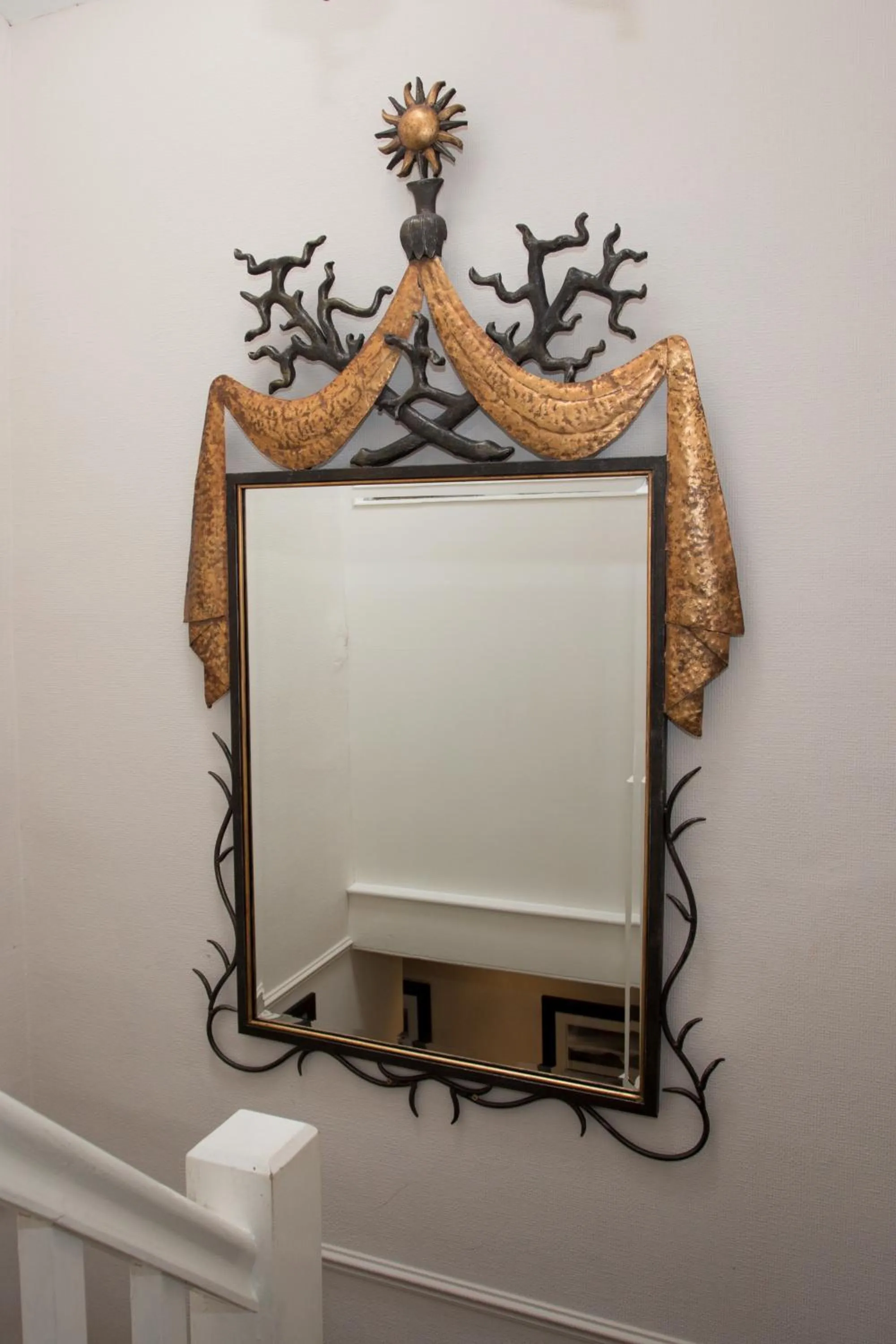 Decorative detail in Holly Lodge Guest House with FREE off site health club