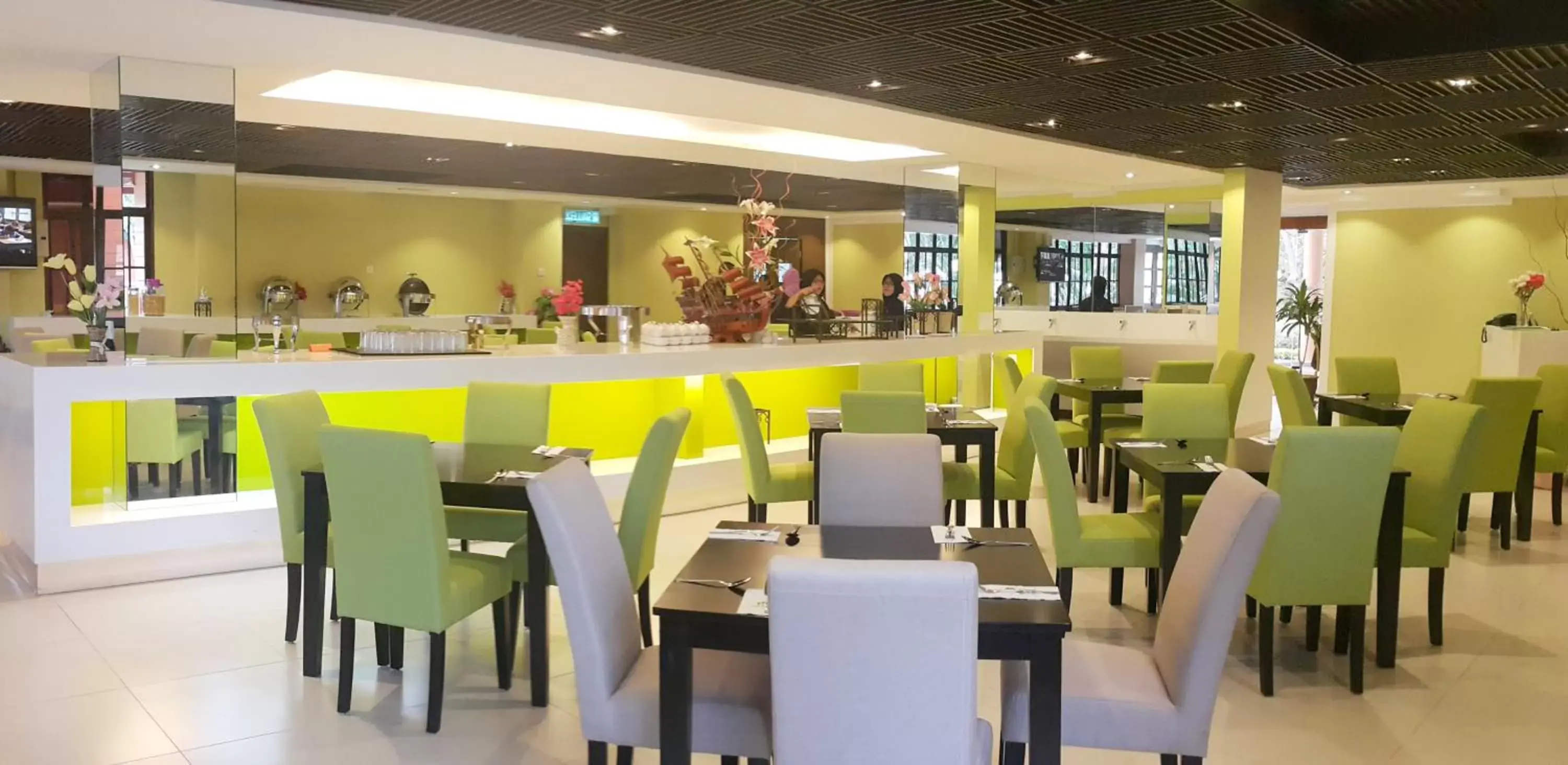 Asian breakfast, Restaurant/Places to Eat in De Palma Resort Kuala Selangor