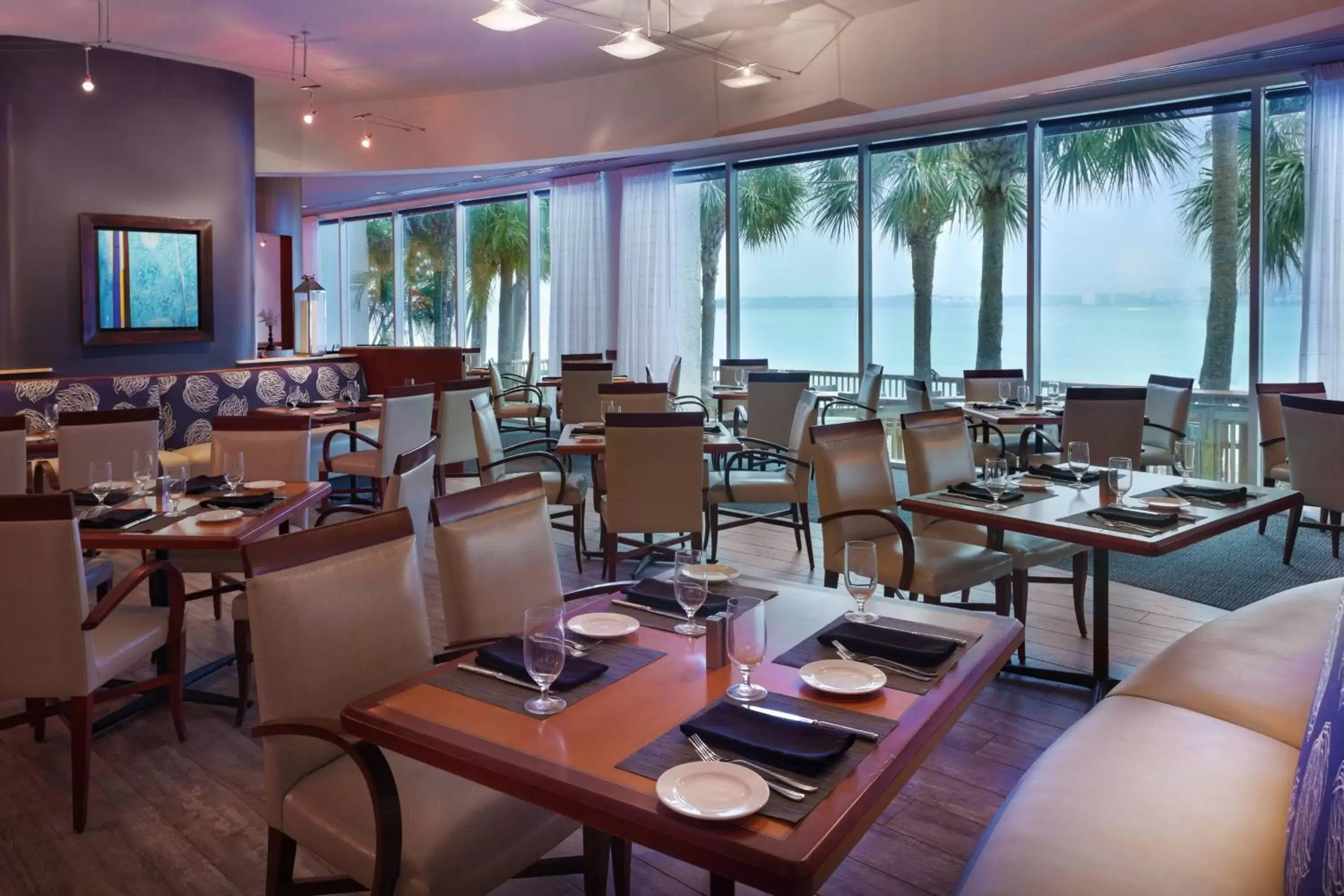 Restaurant/Places to Eat in Clearwater Beach Marriott Suites on Sand Key