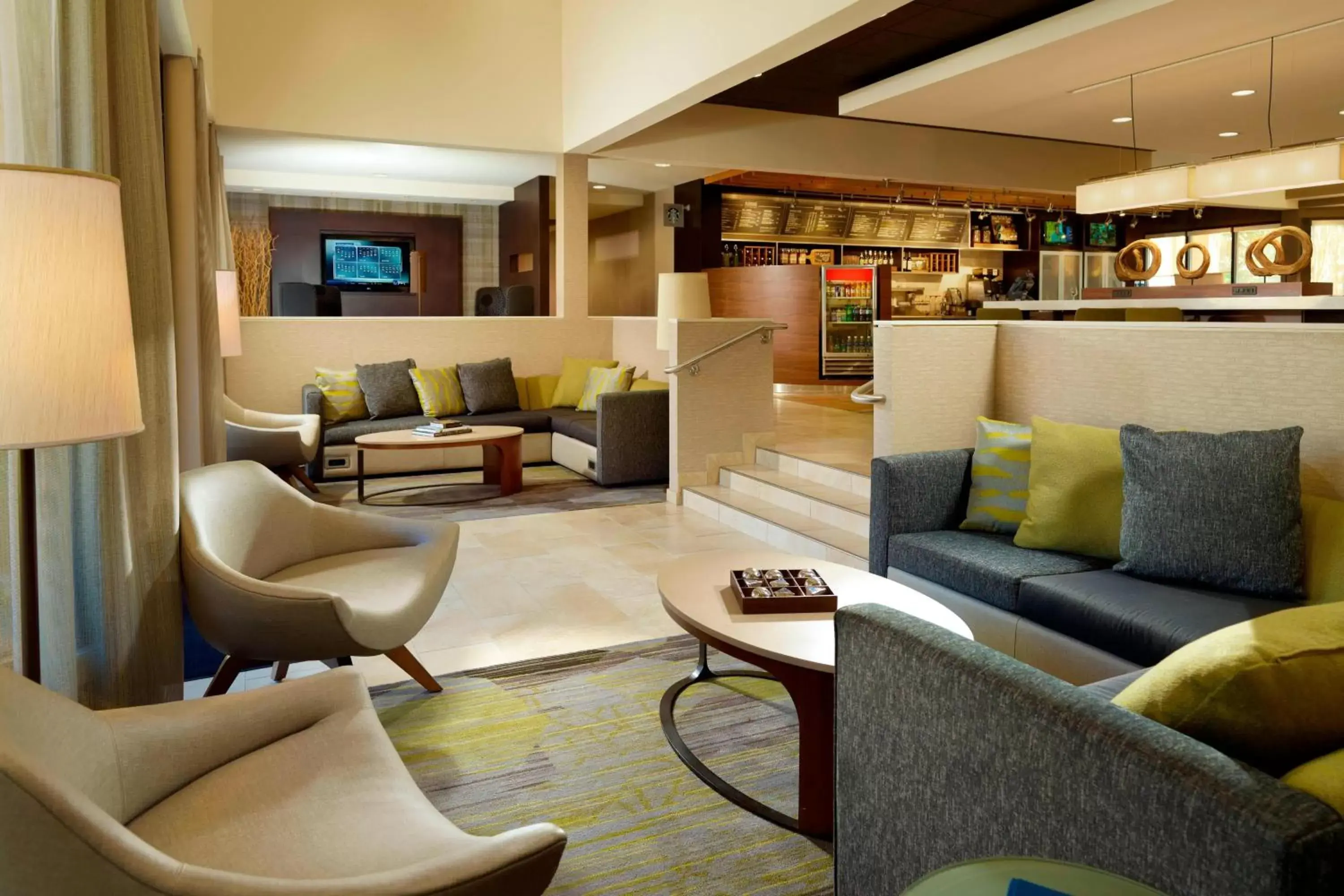Lobby or reception, Lounge/Bar in Courtyard by Marriott Perimeter Center