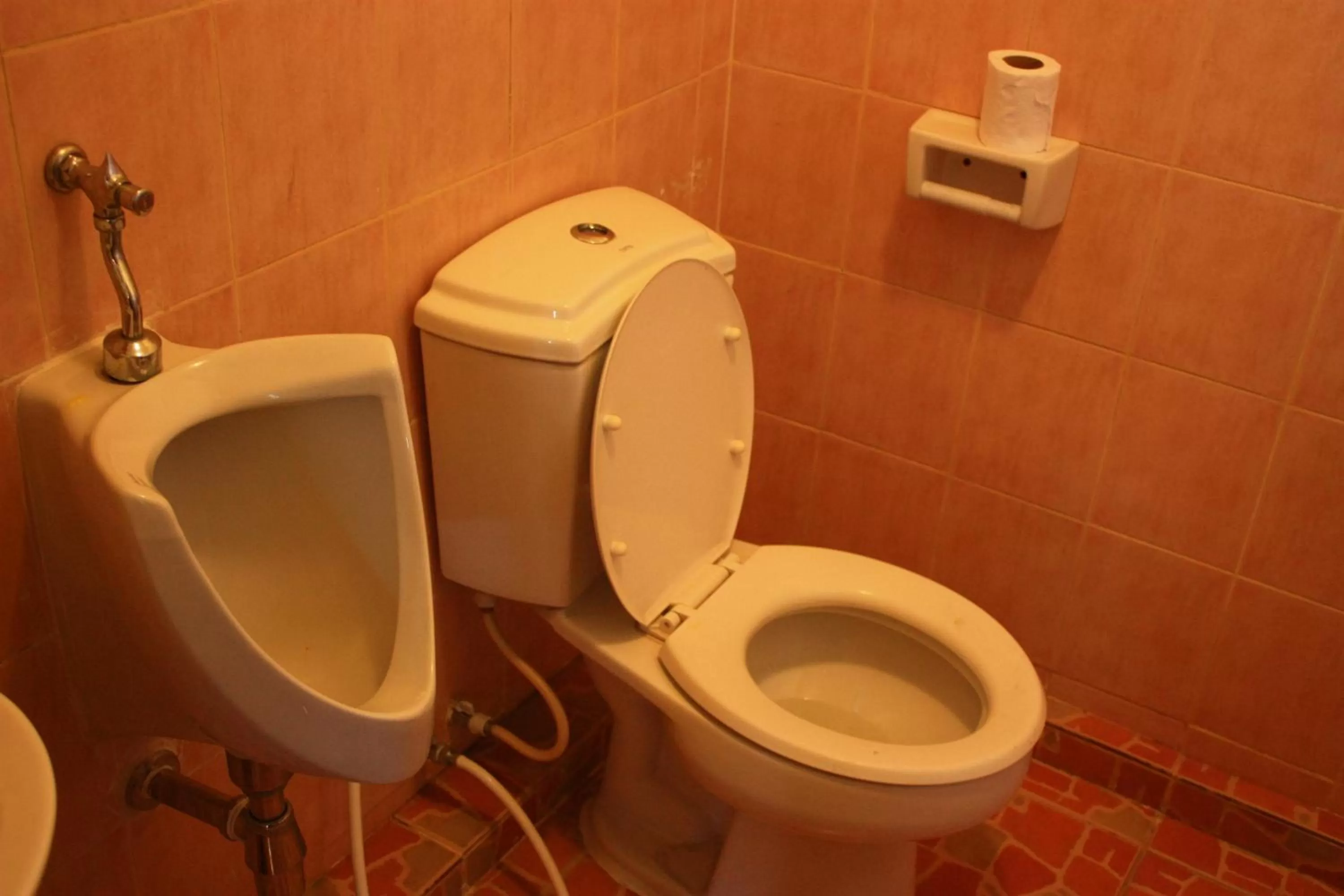 โรงแรมตีฆ้อง - Tri Gong Hotel