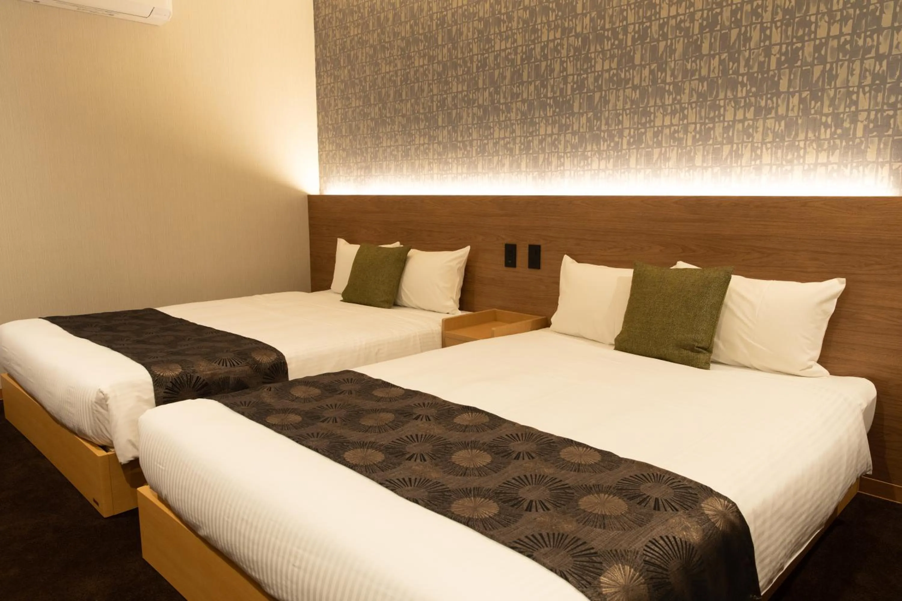 Photo of the whole room, Bed in Chiyokura HOTEL SHUKU Nagoya