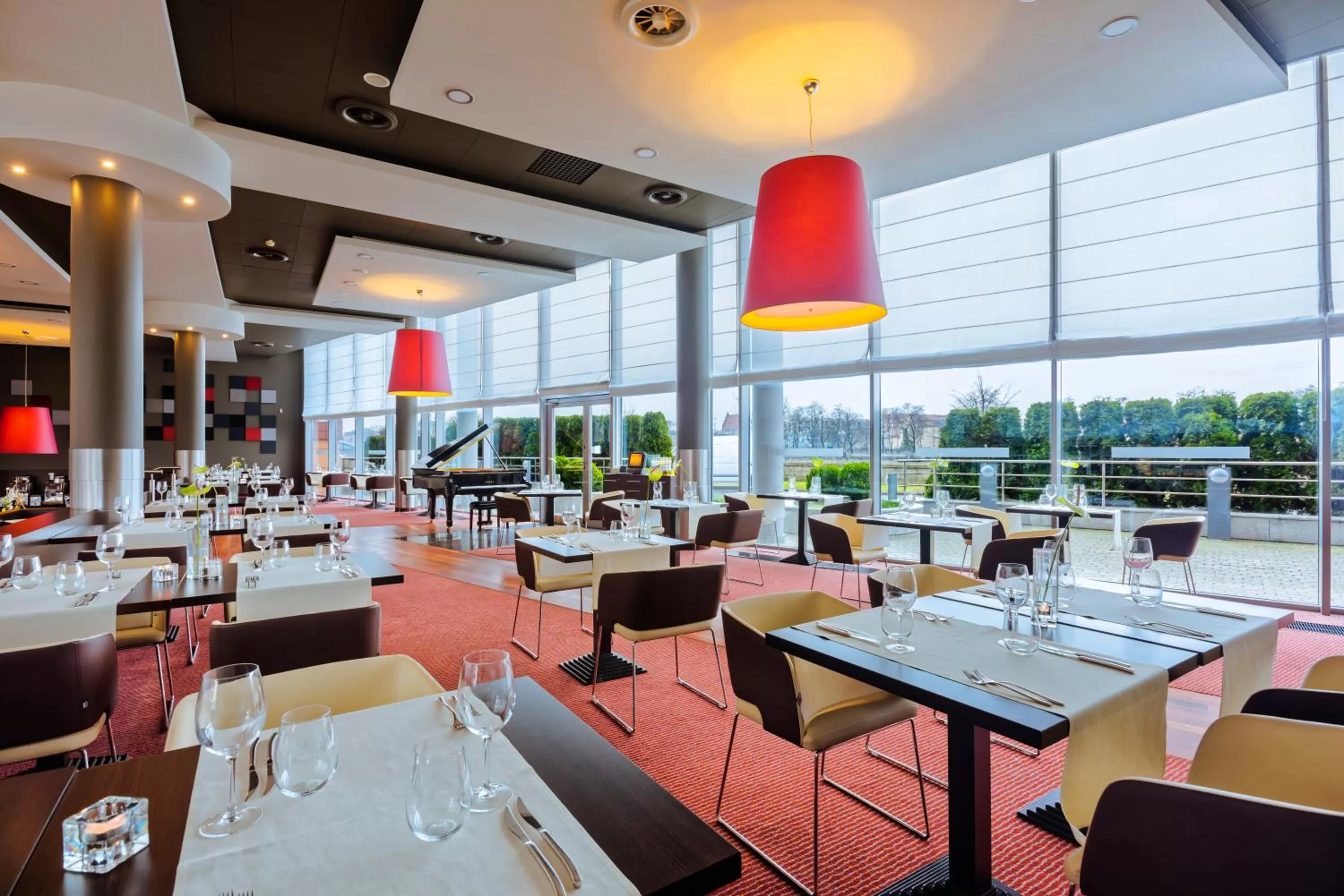 Restaurant/places to eat in Qubus Hotel Kraków