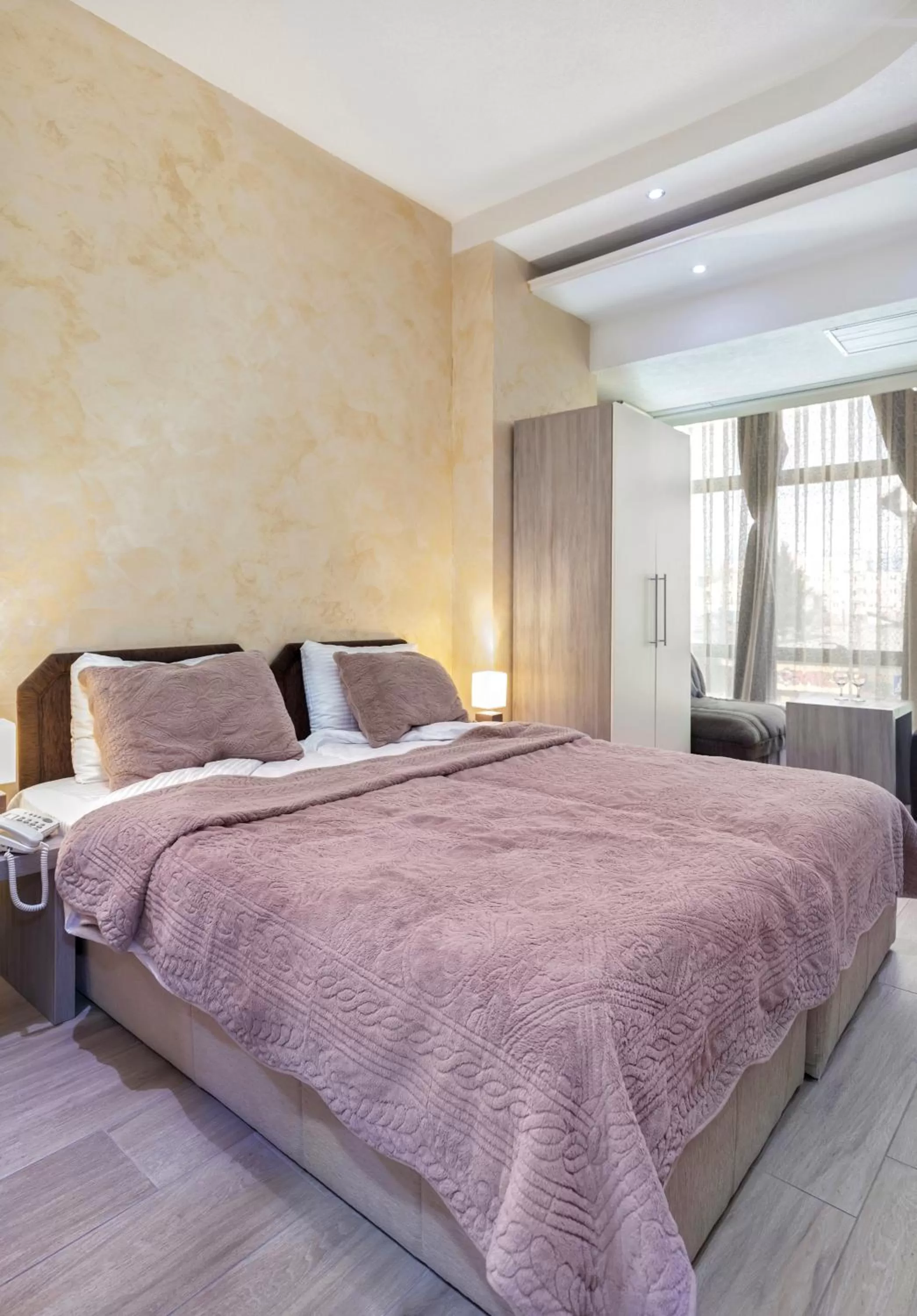 Bedroom, Bed in Hotel Green Center Gili