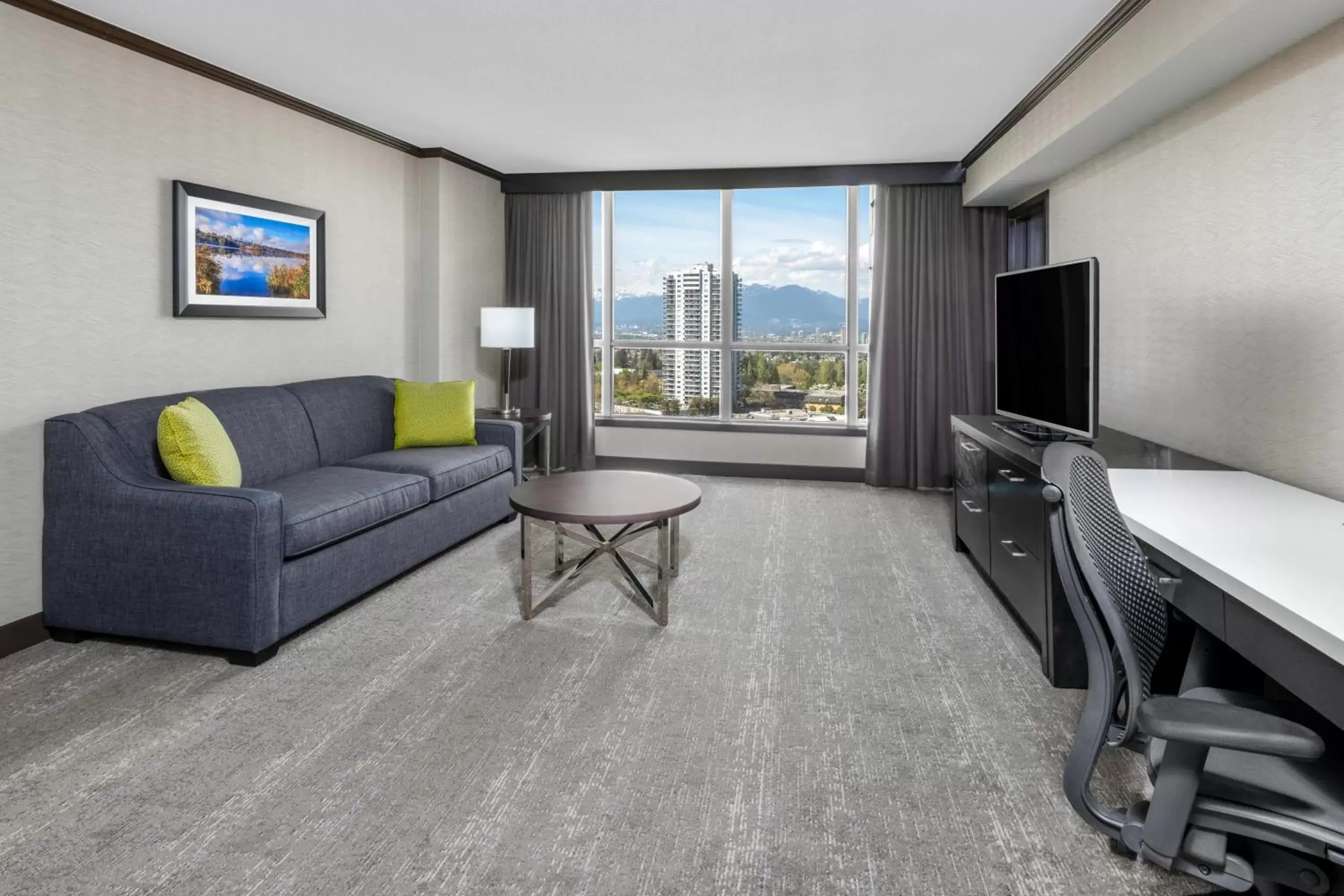 TV and multimedia, Seating Area in Hilton Vancouver Metrotown