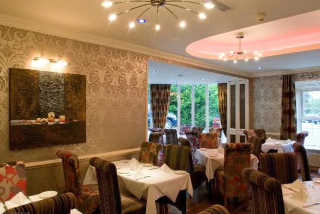 Restaurant/places to eat in Greenvale Hotel