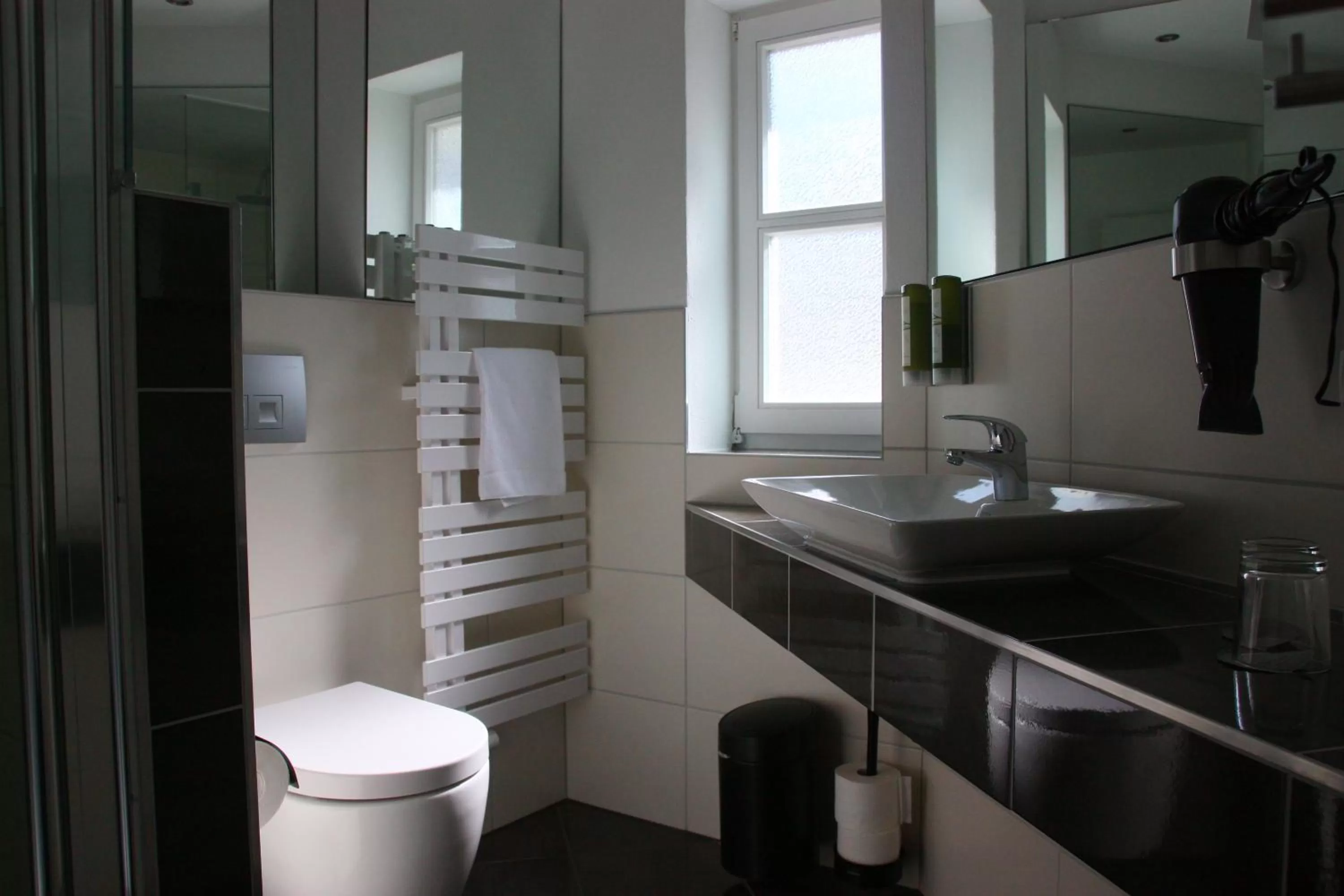 Bathroom in Hotel am Schloss