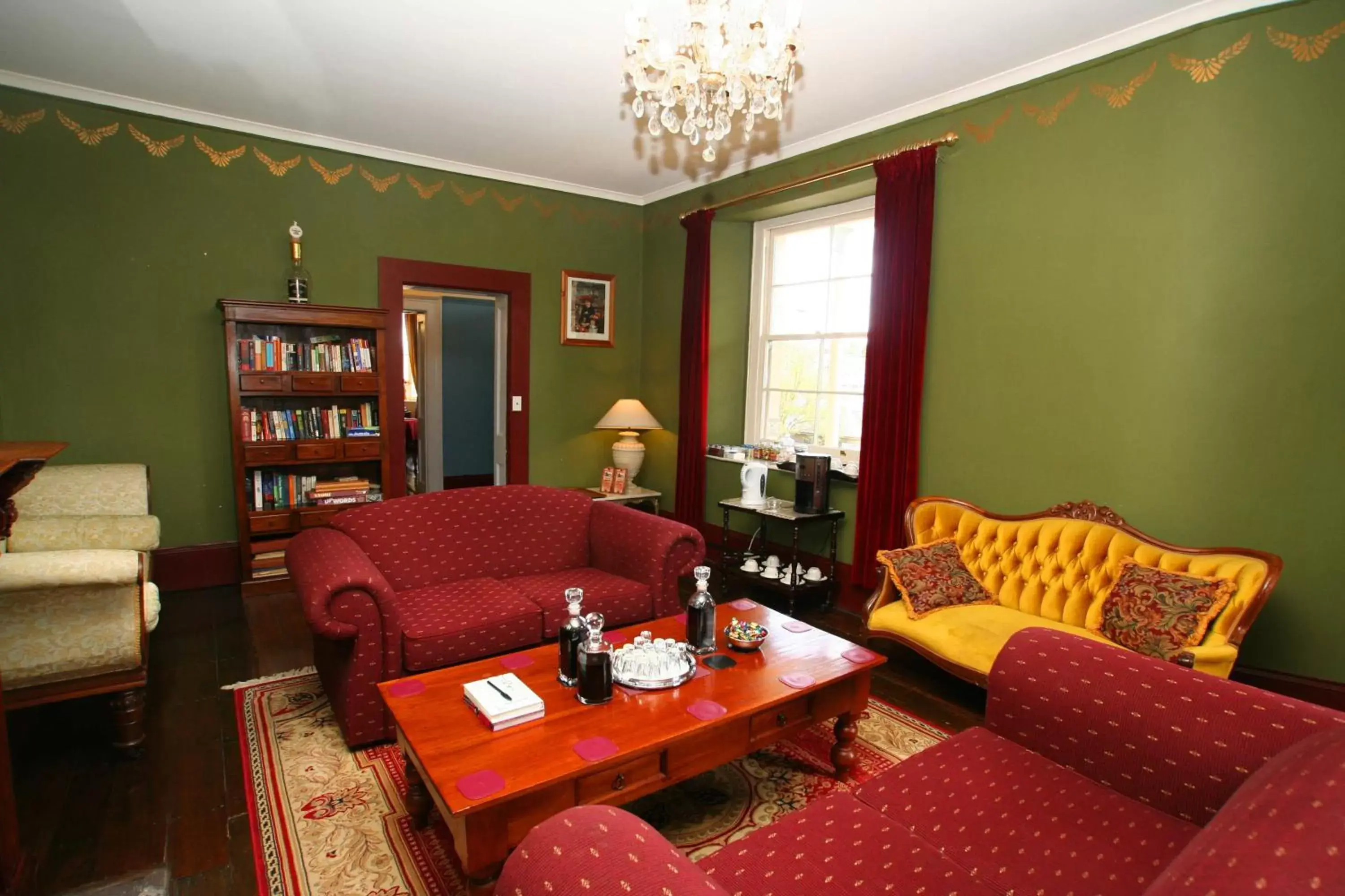 Communal lounge/ TV room, Seating Area in The Lodge on Elizabeth Boutique Hotel