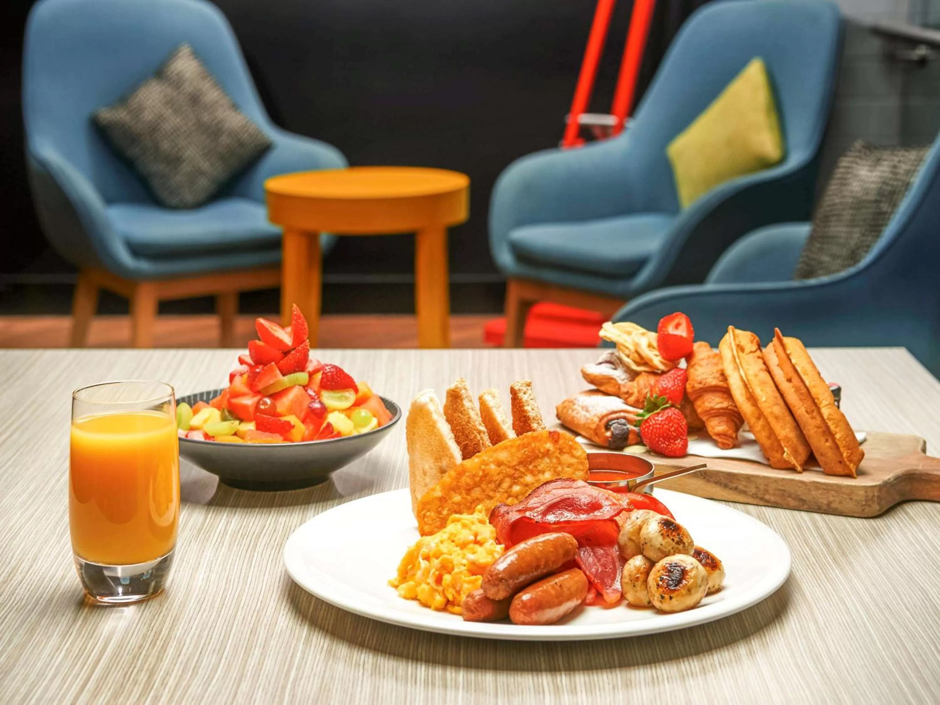 Restaurant/places to eat in ibis Adelaide