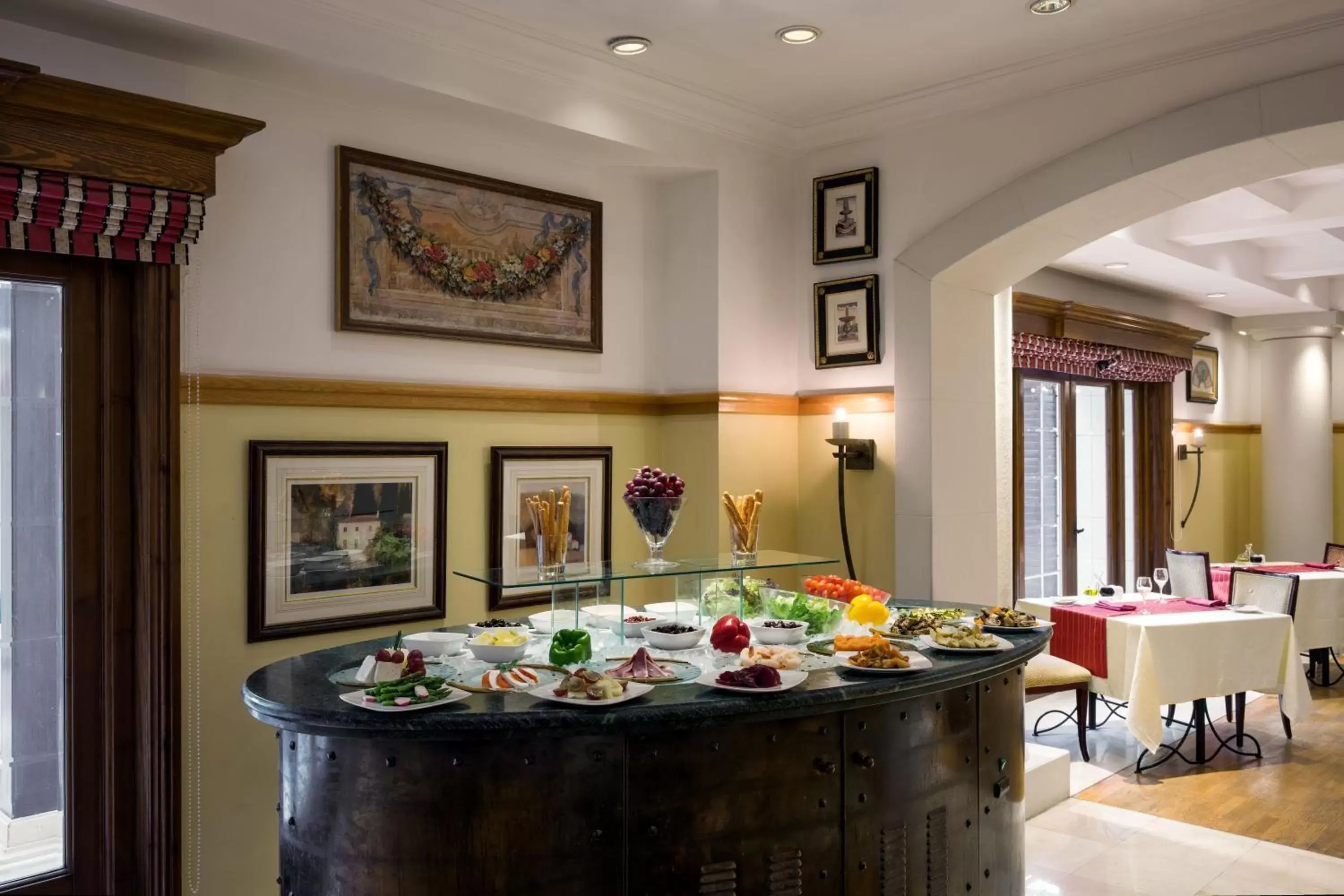 Restaurant/places to eat, Spa/Wellness in Radisson Blu Hotel, Riyadh Restaurant/places to eat, Spa/Wellness in Radisson Blu Hotel, Riyadh