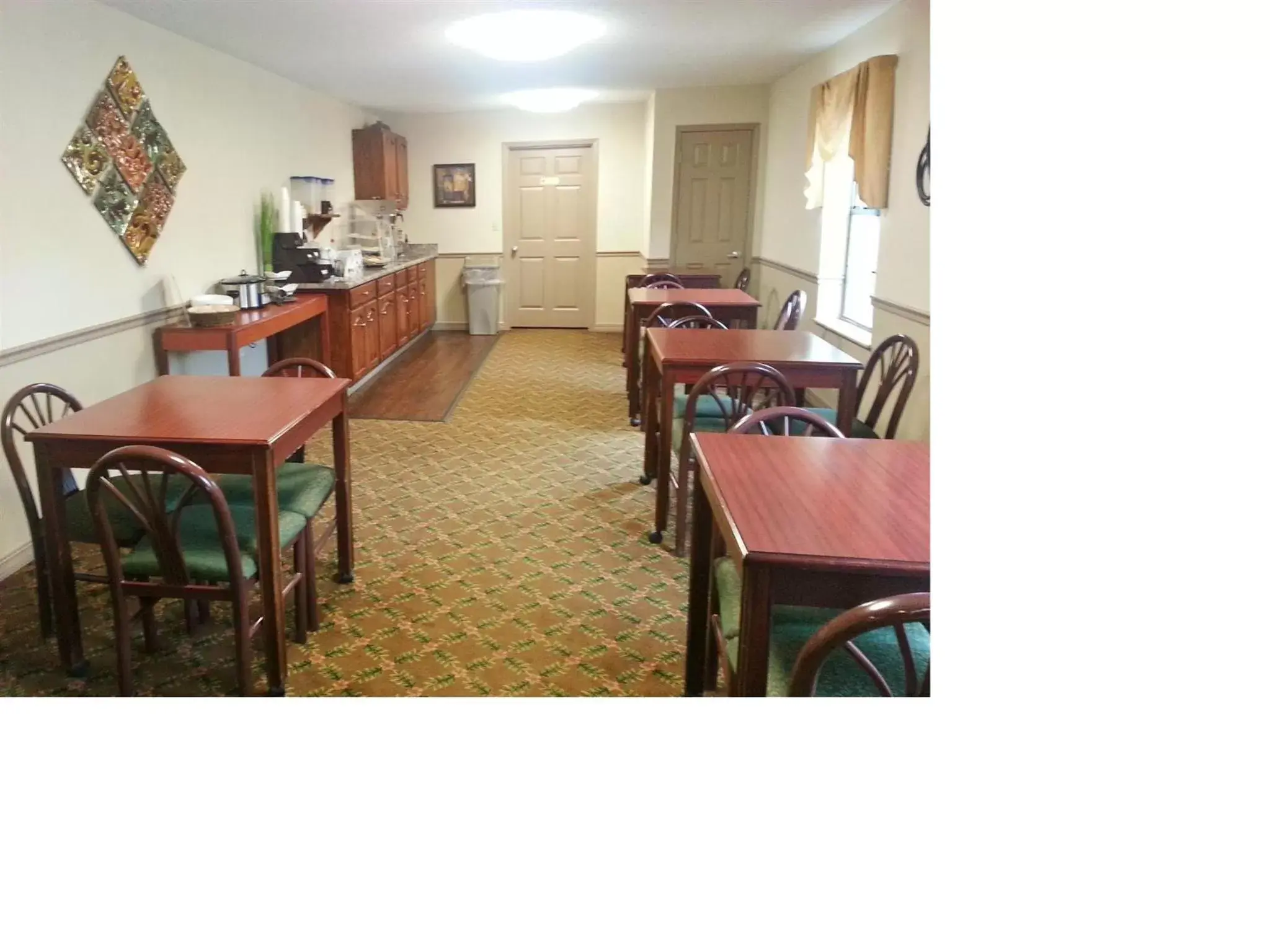 Area and facilities, Restaurant/Places to Eat in Americas Best Value Inn & Suites - Little Rock - Maumelle