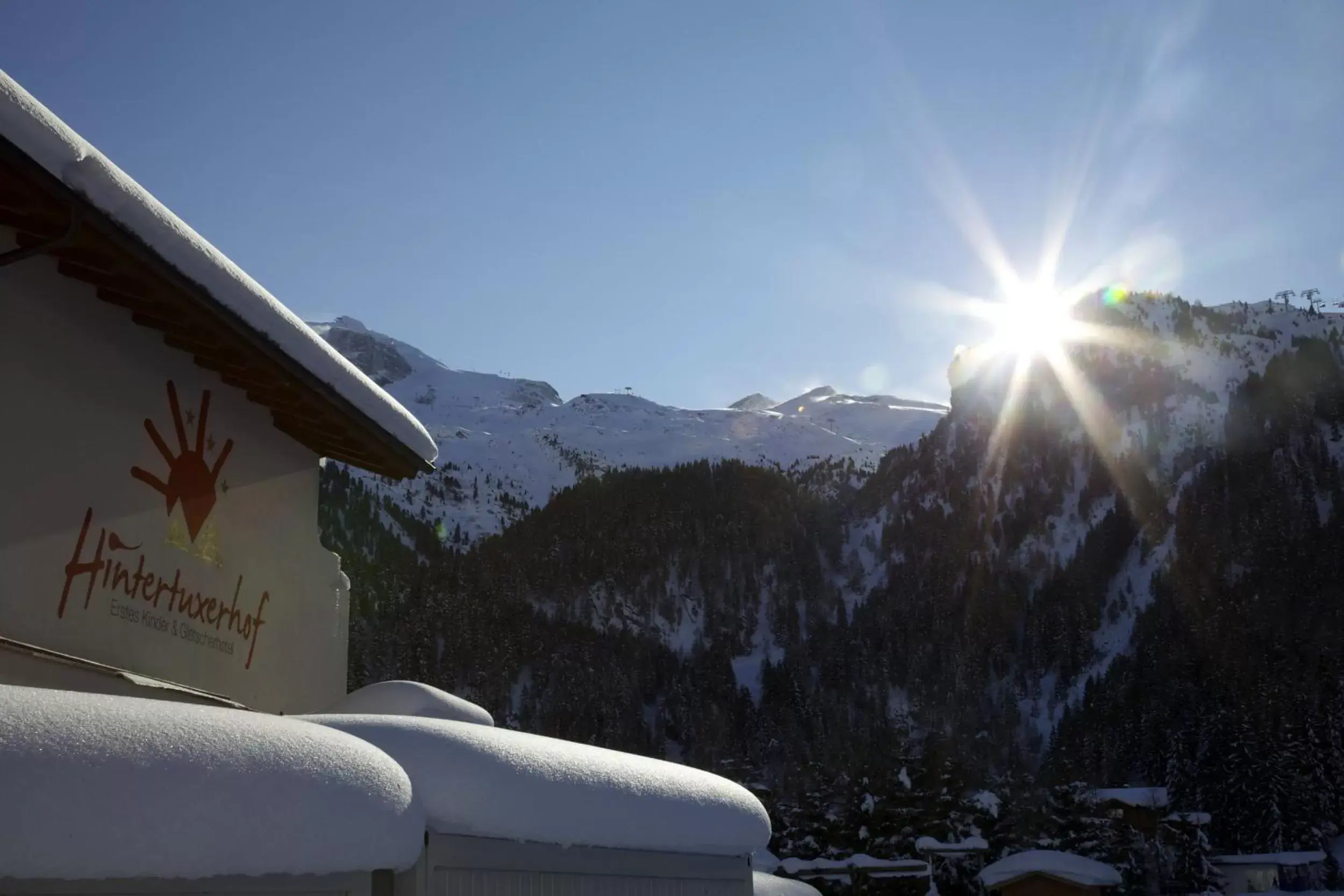 View (from property/room), Mountain View in Kinder- & Gletscherhotel Hintertuxerhof