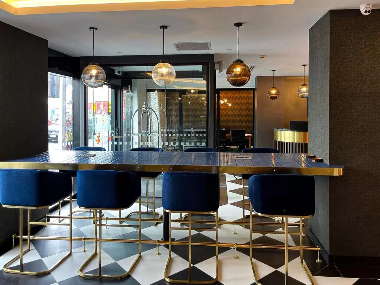 Lounge or bar, Lounge/Bar in TRYP by Wyndham Wellington, Tory Street