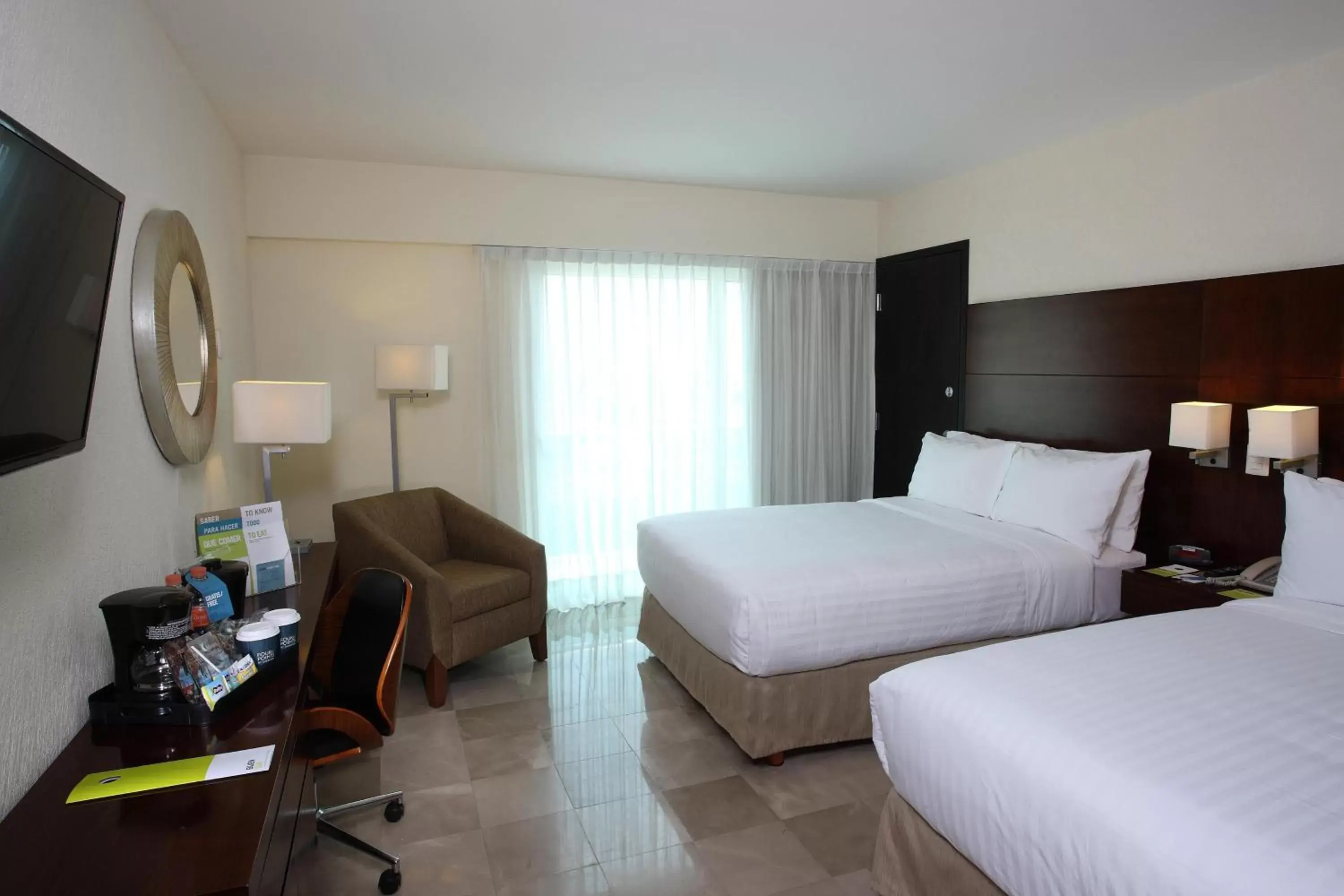 Photo of the whole room in Four Points by Sheraton Veracruz