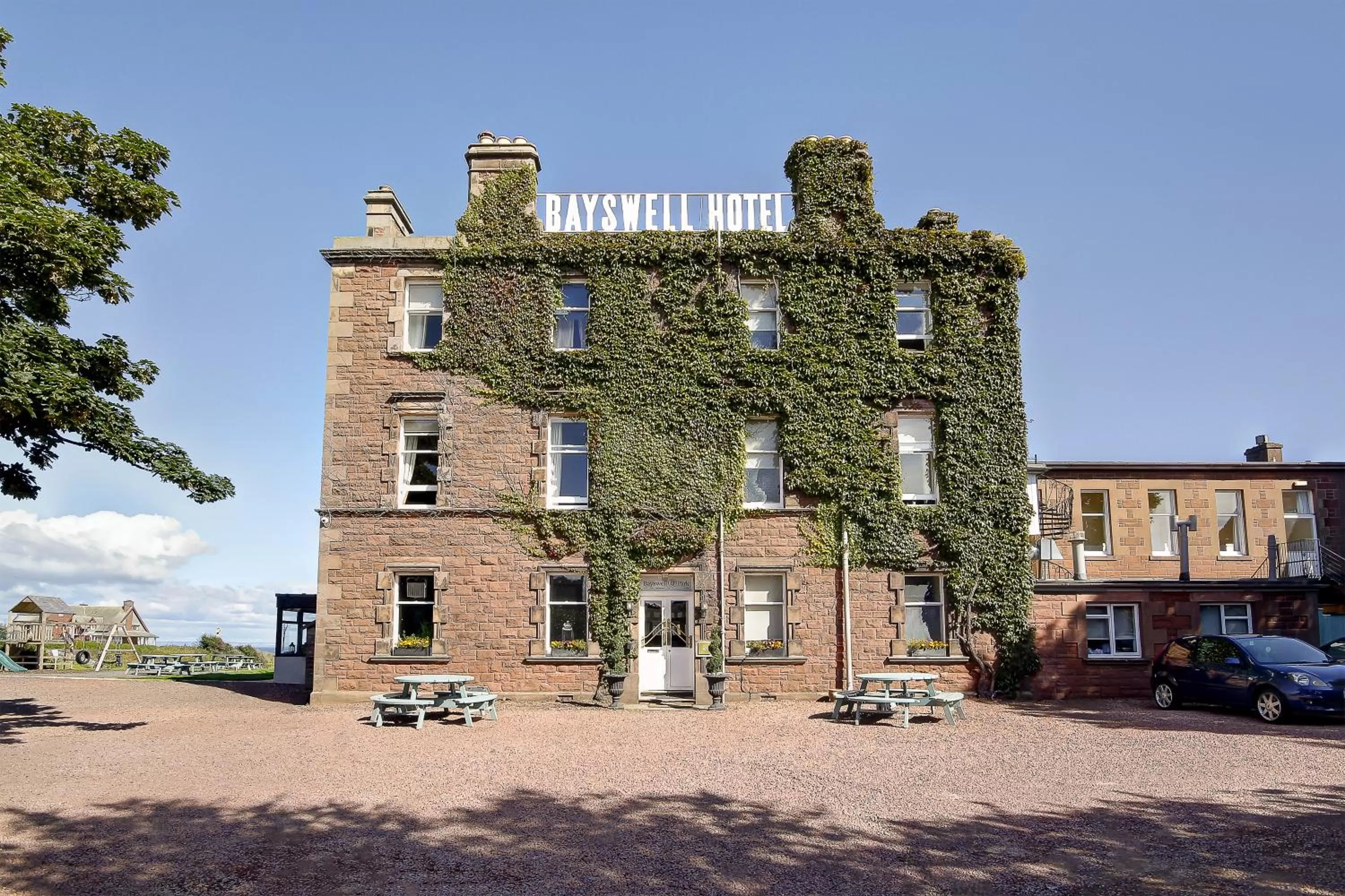 Property building in Bayswell Park Hotel