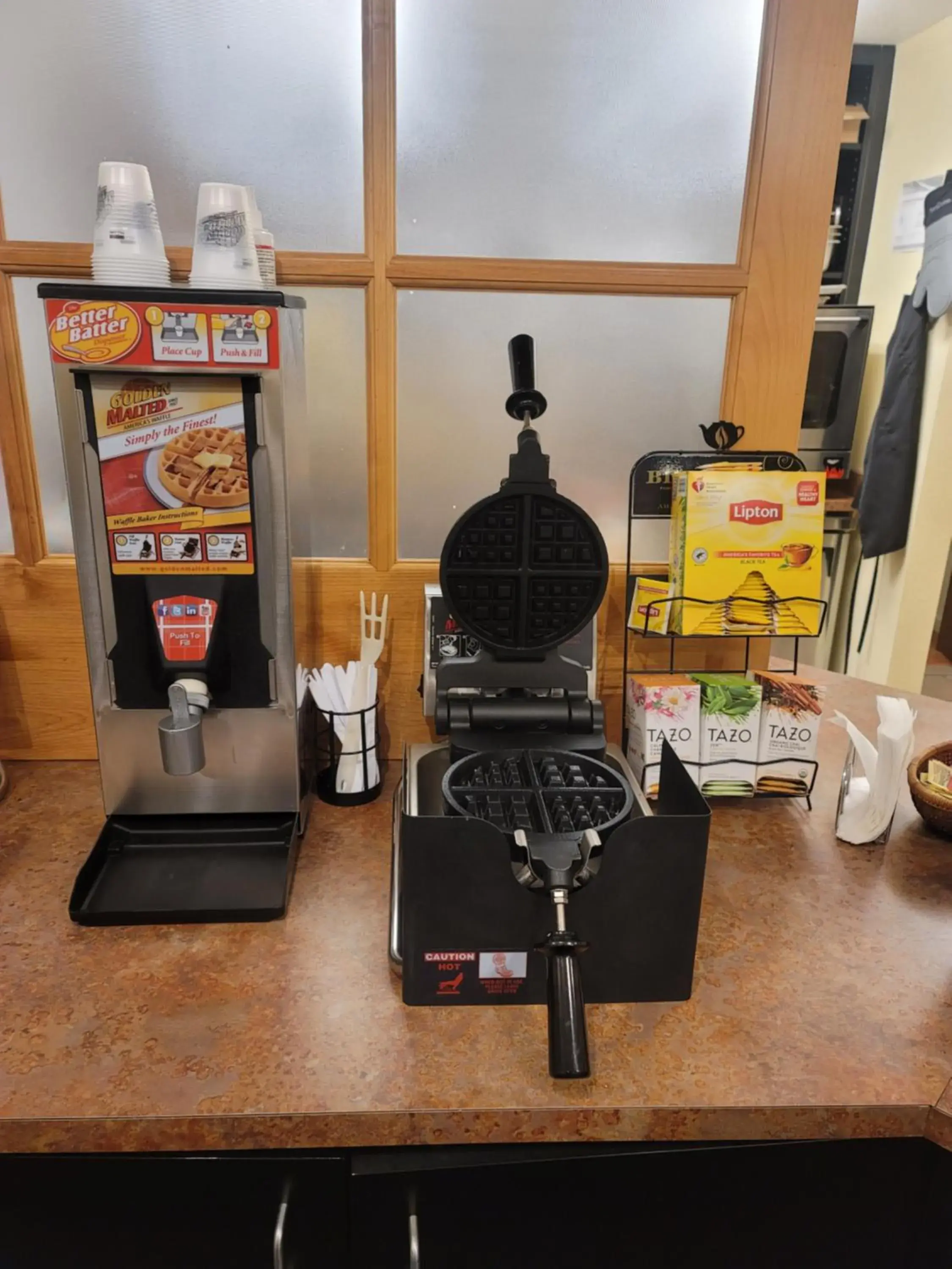 Breakfast in Seabird Lodge Fort Bragg