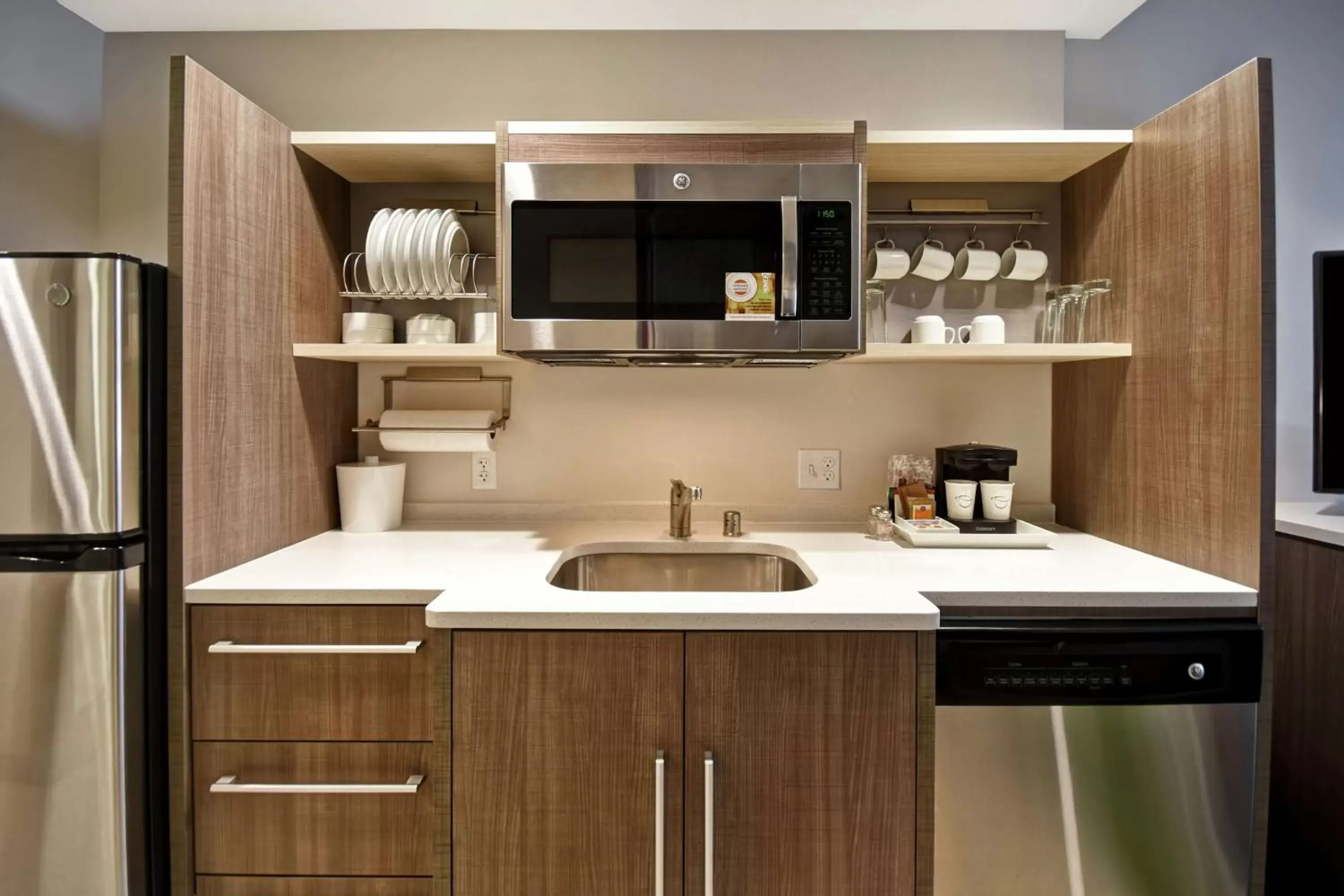 Kitchen or kitchenette, Kitchen/Kitchenette in Home2 Suites By Hilton Eagan Minneapolis