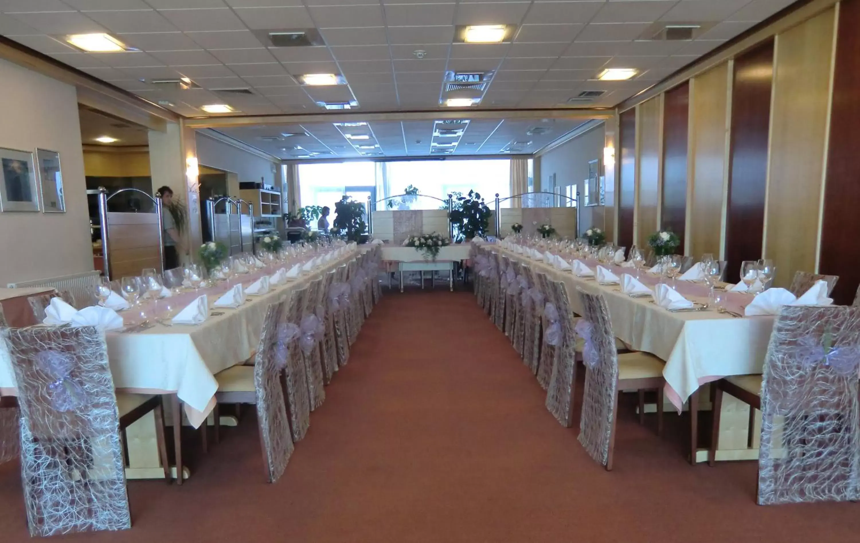 Banquet/Function facilities, Restaurant/Places to Eat in Hotel Krek Superior