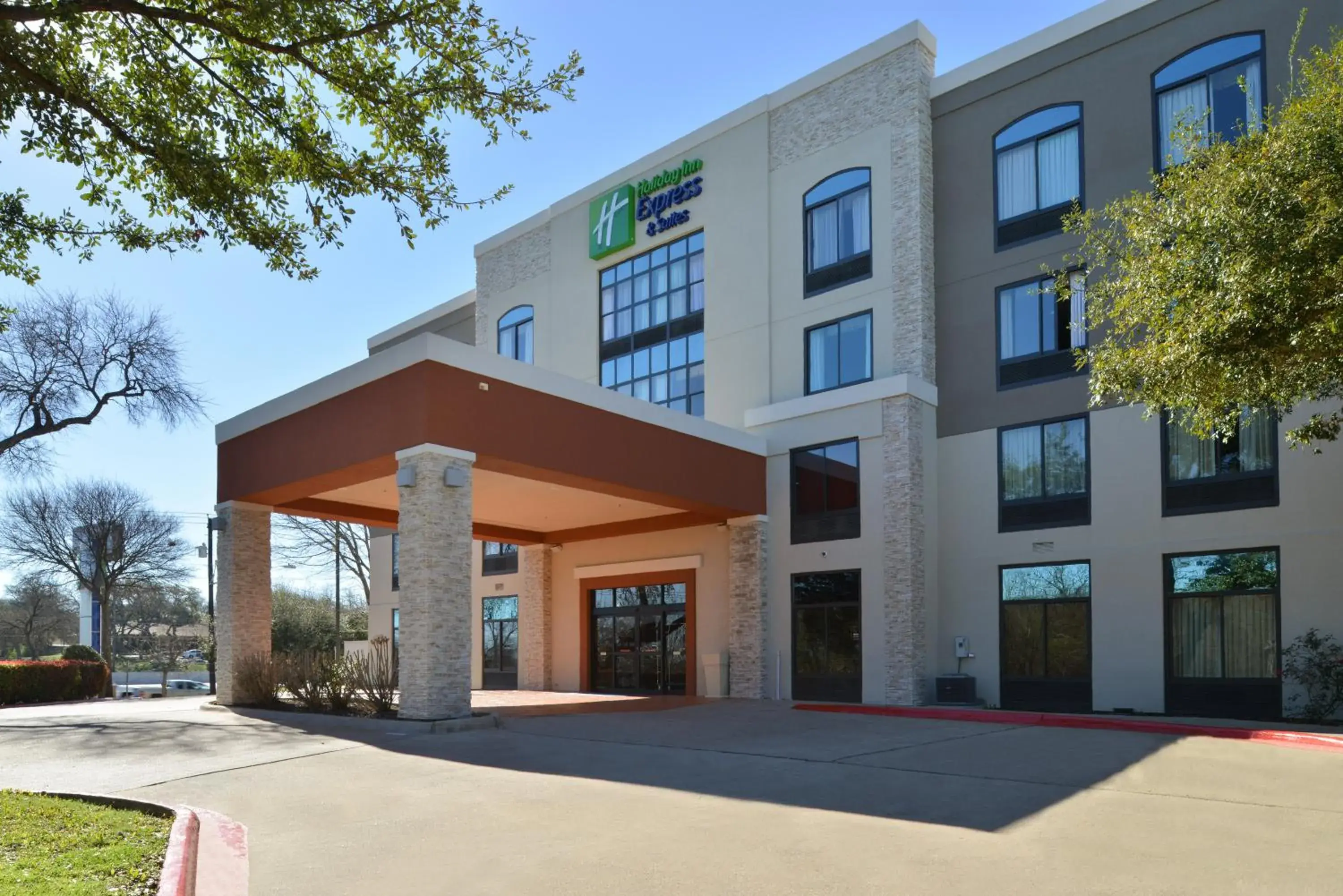 Property Building in Holiday Inn Express Austin North Central, an IHG Hotel
