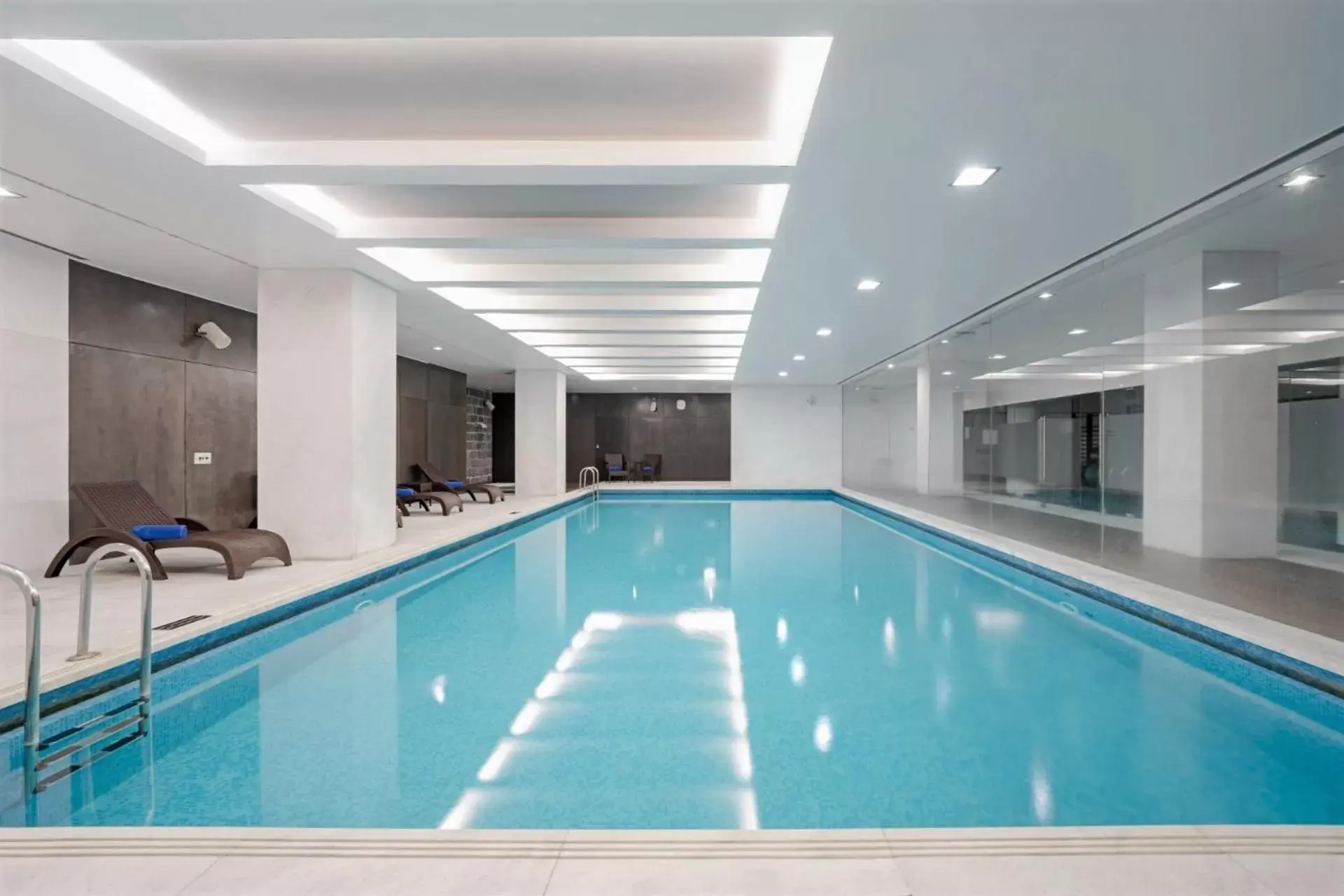 Spa and wellness centre/facilities, Swimming Pool in Hotel Marina Atlântico