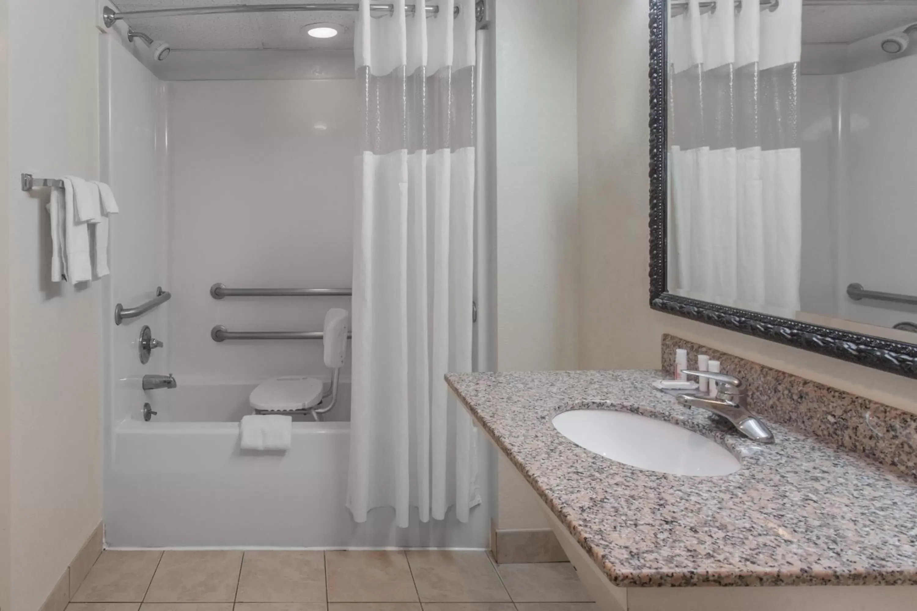 Queen Room with Two Queen Beds - Disability Access/Non-Smoking in Baymont by Wyndham Pigeon Forge near Island Drive Queen Room with Two Queen Beds - Disability Access/Non-Smoking in Baymont by Wyndham Pigeon Forge near Island Drive