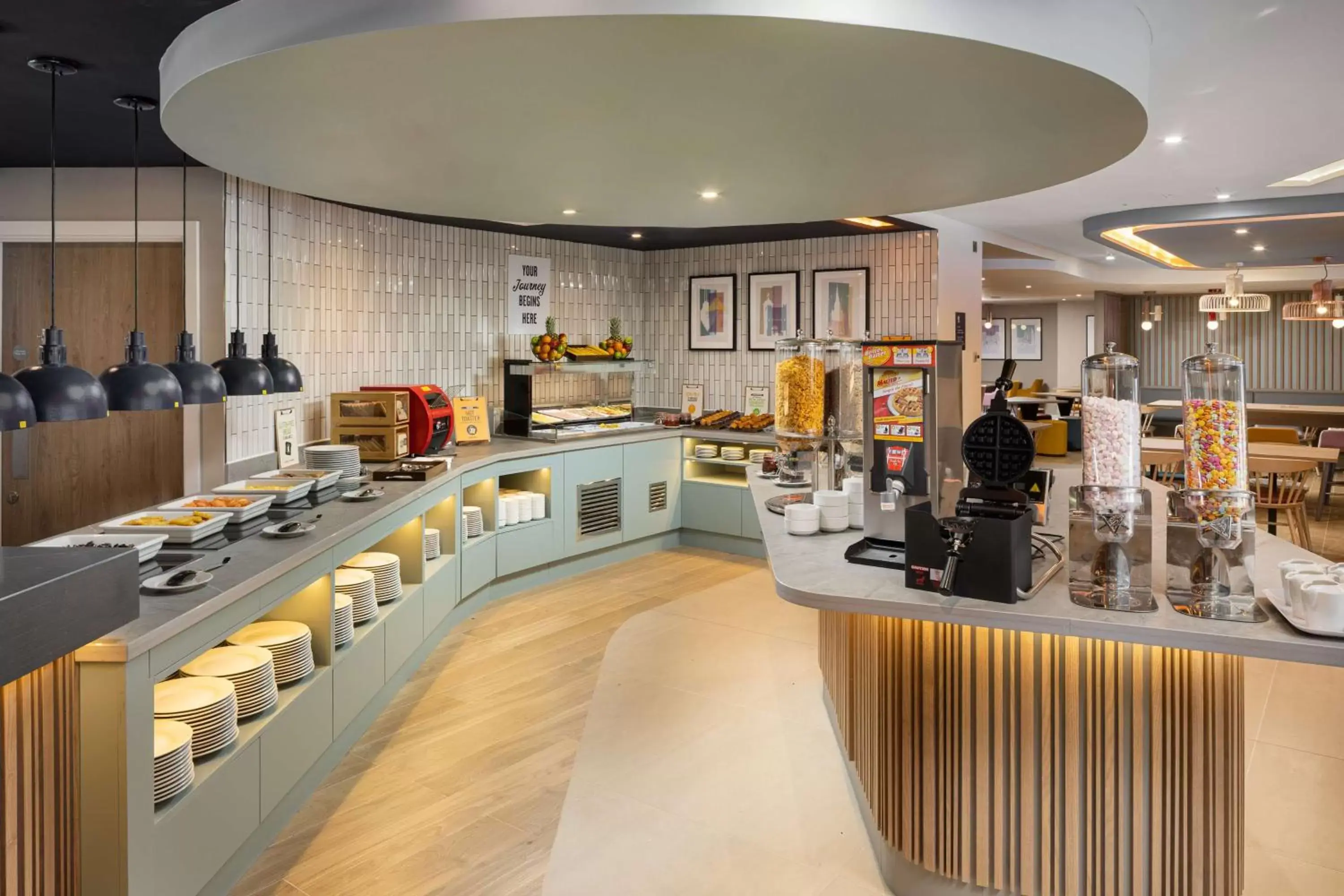 Breakfast, Restaurant/Places to Eat in Hampton By Hilton London City